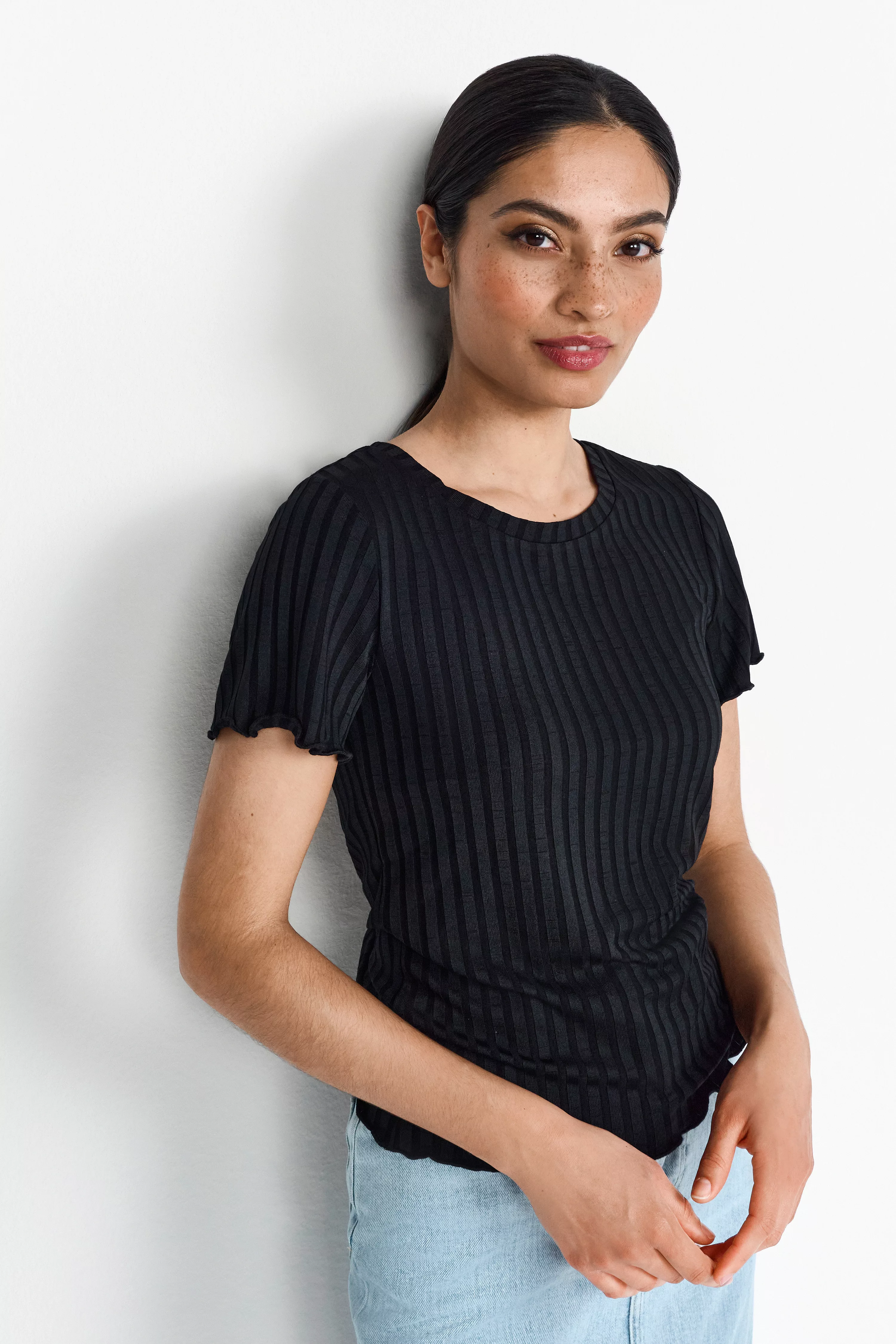 RICHROYAL Kurzarmshirt, Mit gewelltem Saum an Rumpf und Ärmeln günstig online kaufen