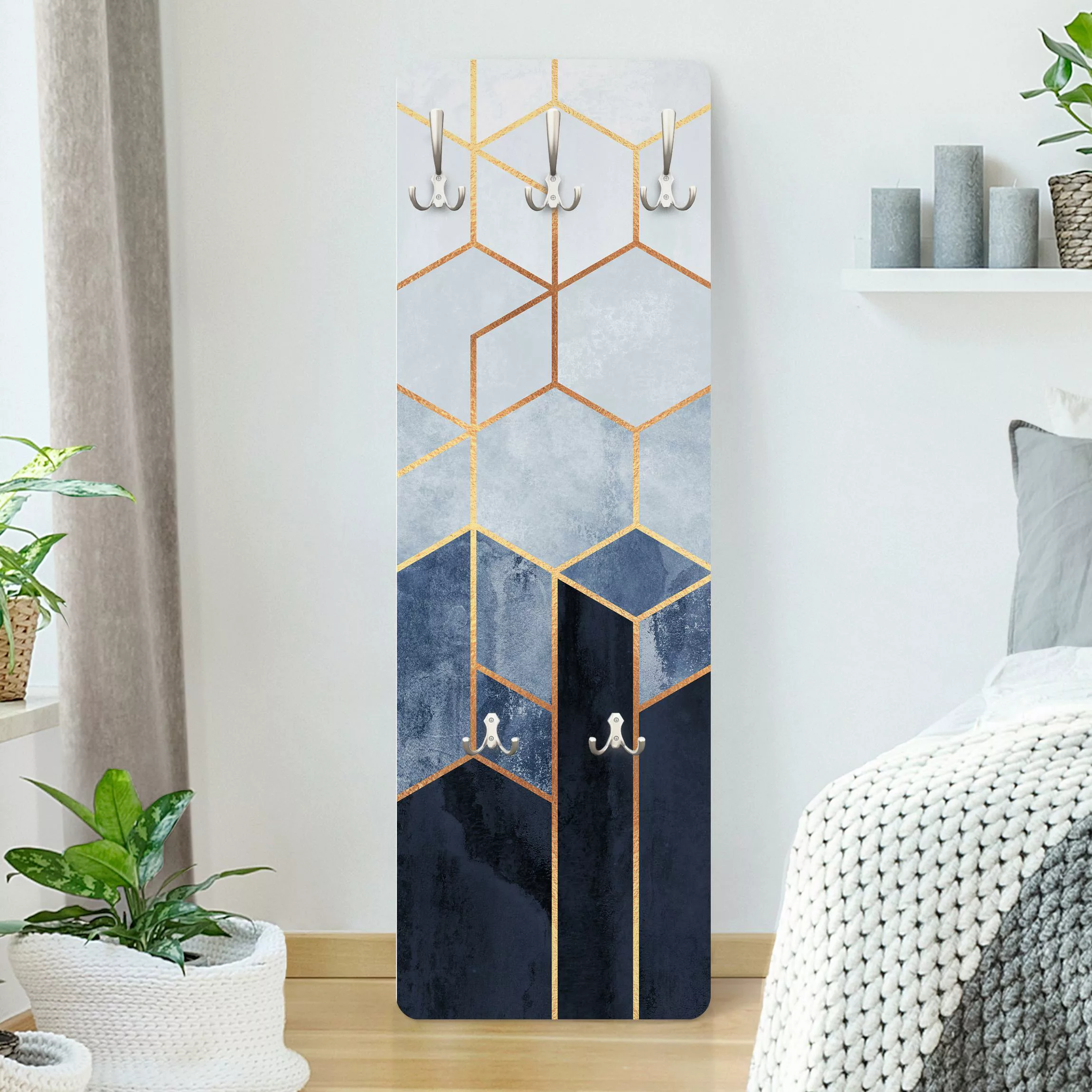 Wandgarderobe Goldene Sechsecke Blau Weiß günstig online kaufen