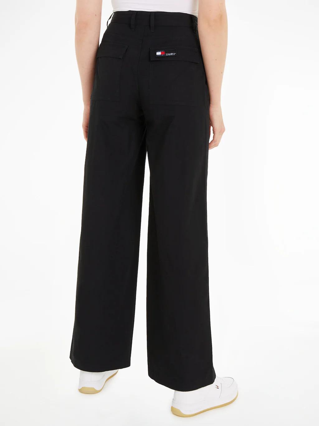 Tommy Jeans Cargohose "TJW CLAIRE HR WIDE CARGO PANT", mit Logopatch günstig online kaufen