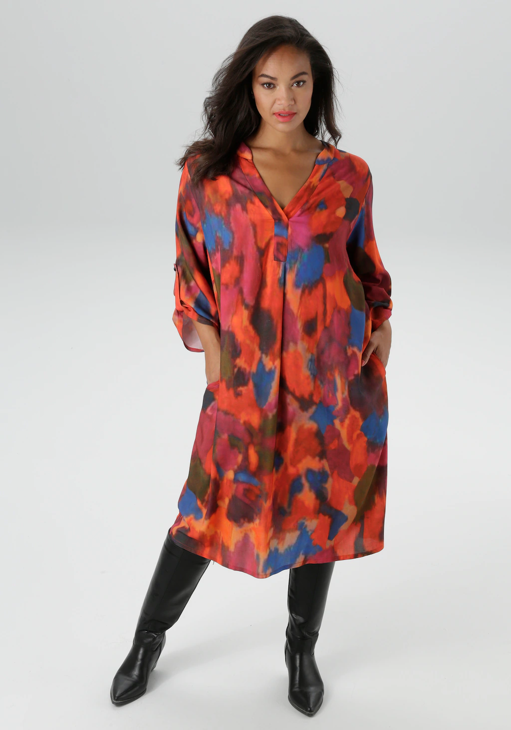 Aniston PLUS Druckkleid, extravaganter, grafischer Druck - NEUE KOLLEKTION günstig online kaufen
