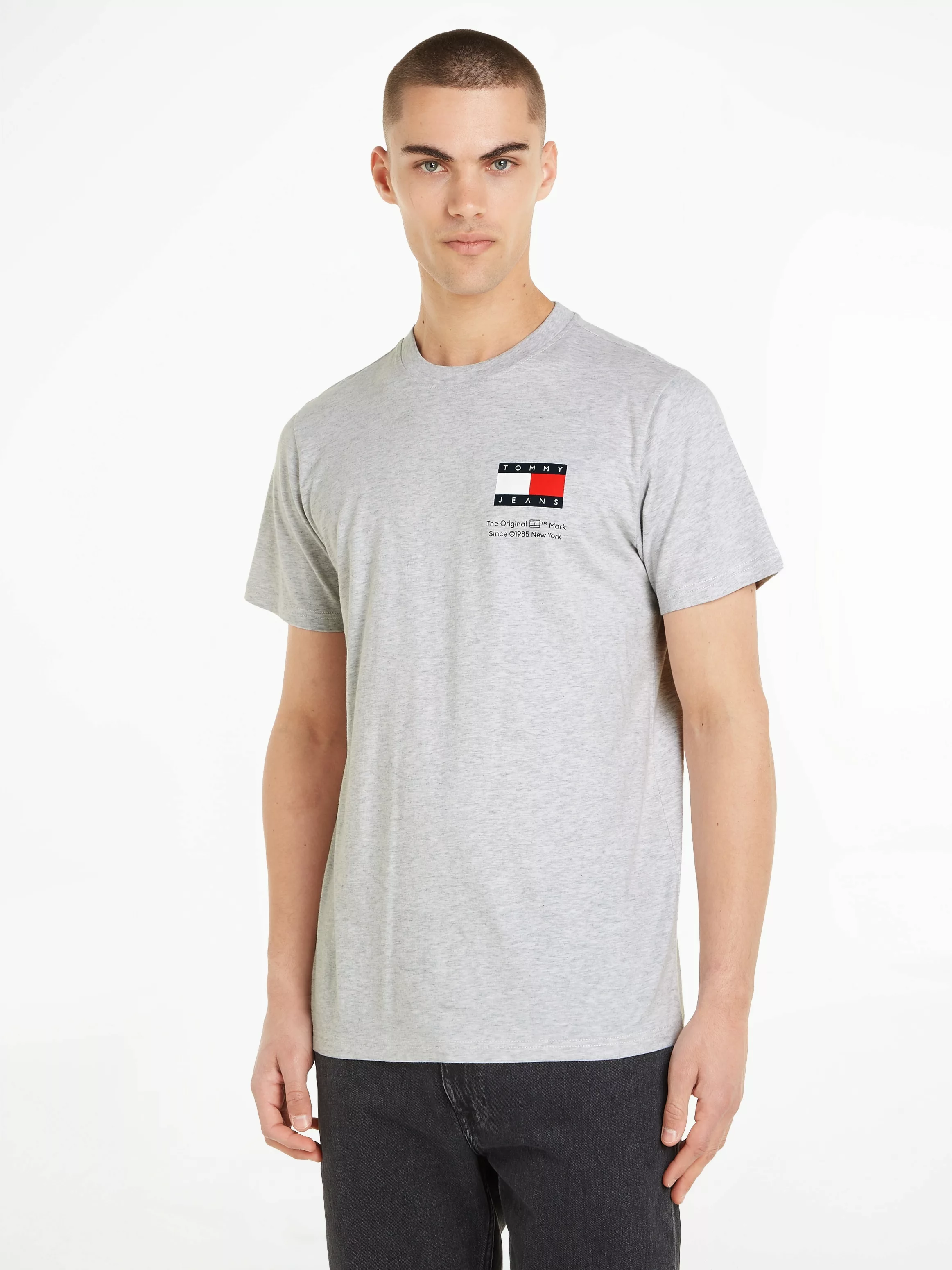 Tommy Jeans T-Shirt "TJM SLIM ESSENTIAL FLAG TEE EXT", mit Rundhalsausschni günstig online kaufen