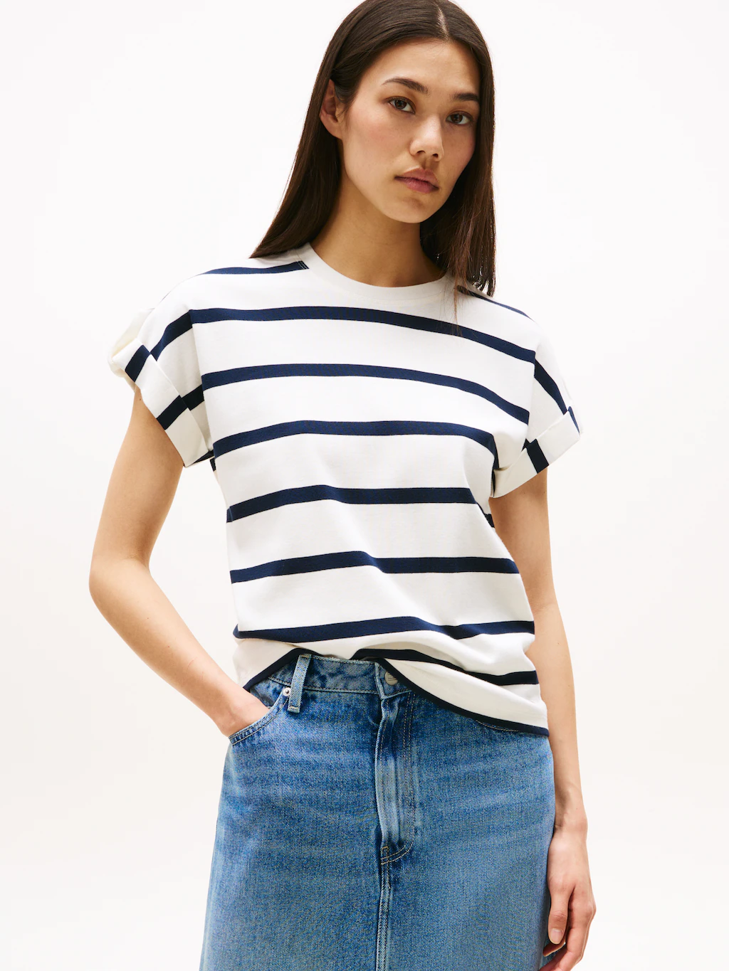 Tommy Hilfiger Kurzarmshirt "GOLD BUTTON MDRN C-NK SS TEE", mit goldfarbene günstig online kaufen