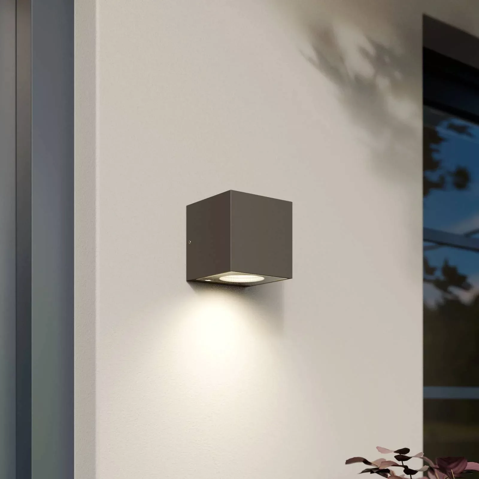 Arcchio Tassnim LED-Außenwandlampe silber 1-fl. günstig online kaufen