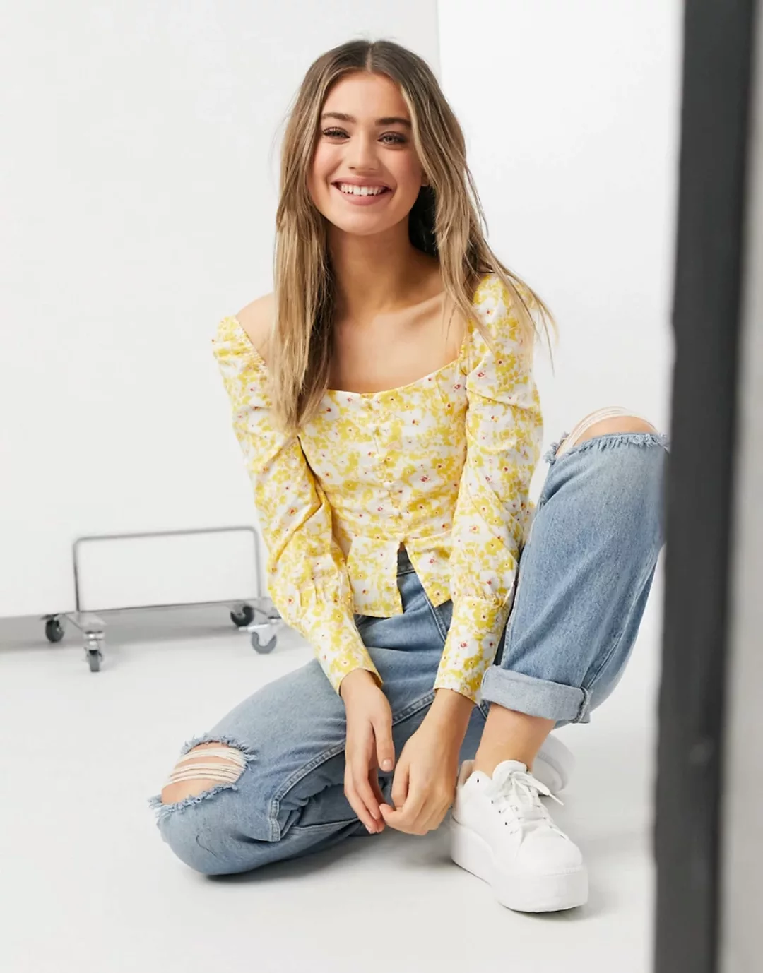 Glamorous – Bluse mit eckigem Ausschnitt & Blumenprint in Gelb günstig online kaufen