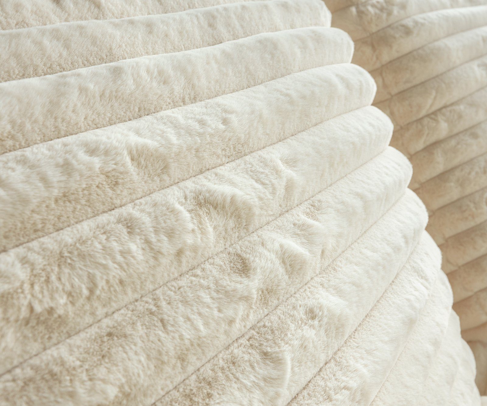 DELIFE Bettgestell Dream-Well, Plüsch-Cord Beige 200x200 günstig online kaufen