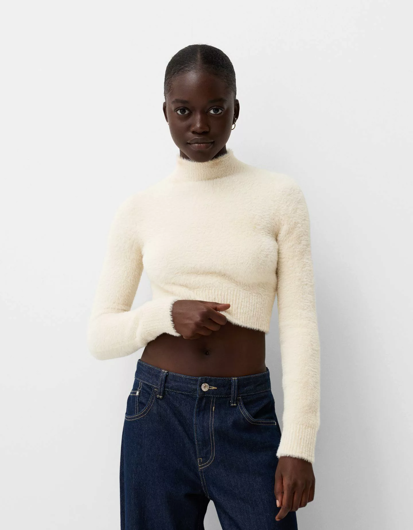 Bershka Pullover Mit Rollkragen Und Kunstfell Damen S Sandfarbe günstig online kaufen