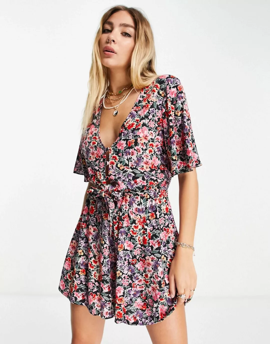 Topshop – Kurzer Jumpsuit mit Pfingstrosenmuster-Mehrfarbig günstig online kaufen