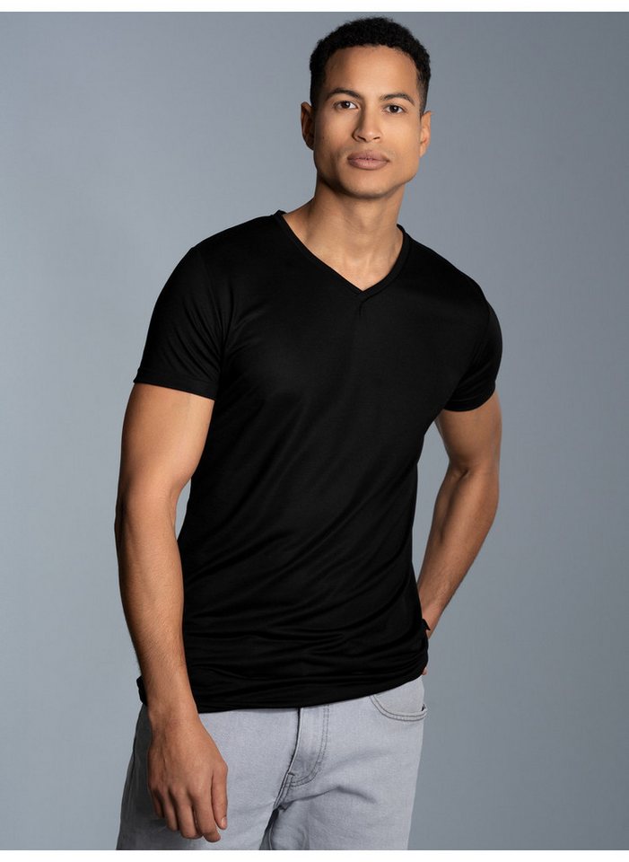 Trigema T-Shirt TRIGEMA V-Shirt aus 100% Lyocell (1-tlg) günstig online kaufen