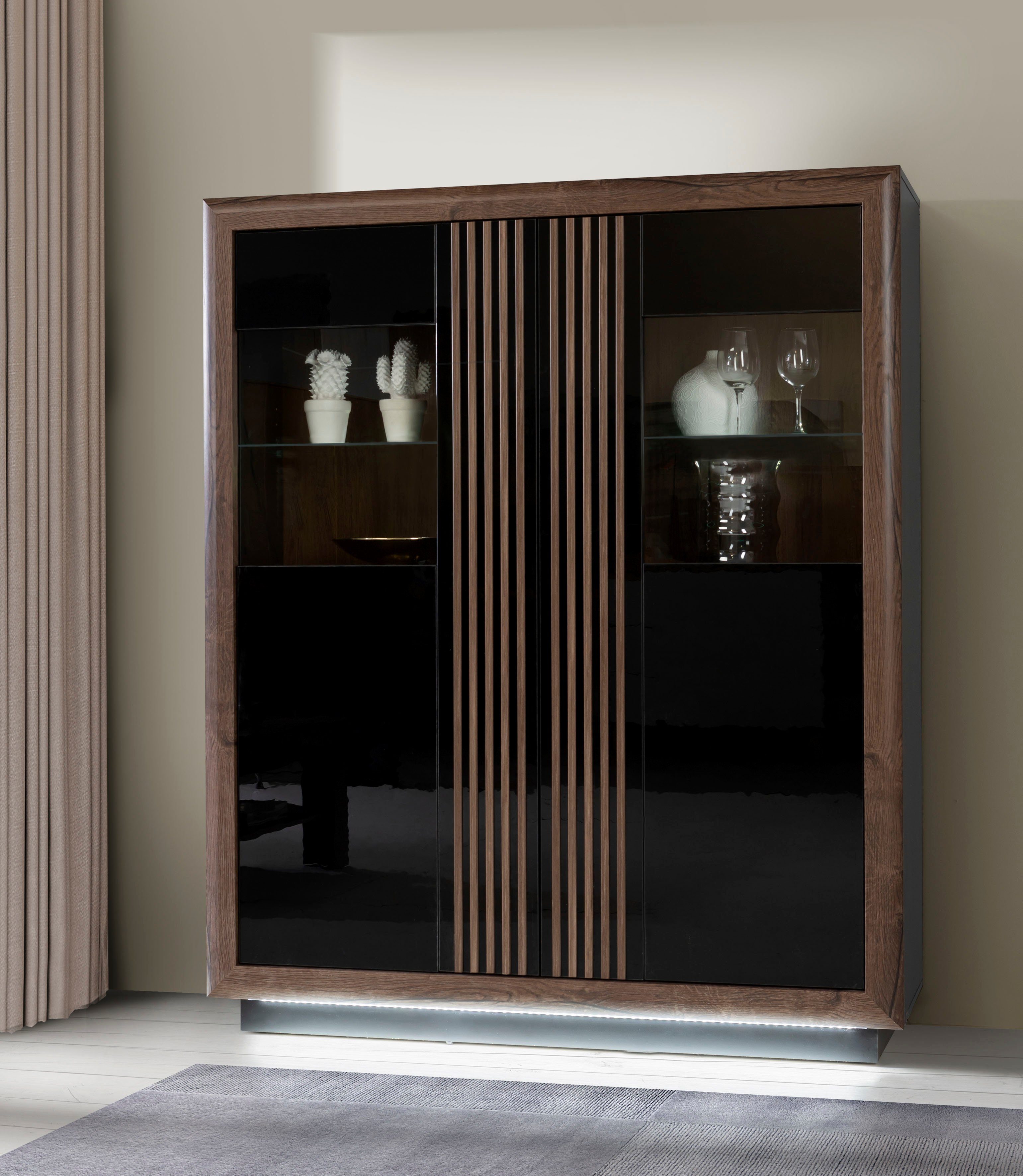 FORTE Highboard "Savona", Höhe 161 cm, inkl. Sockelbeleuchtung günstig online kaufen