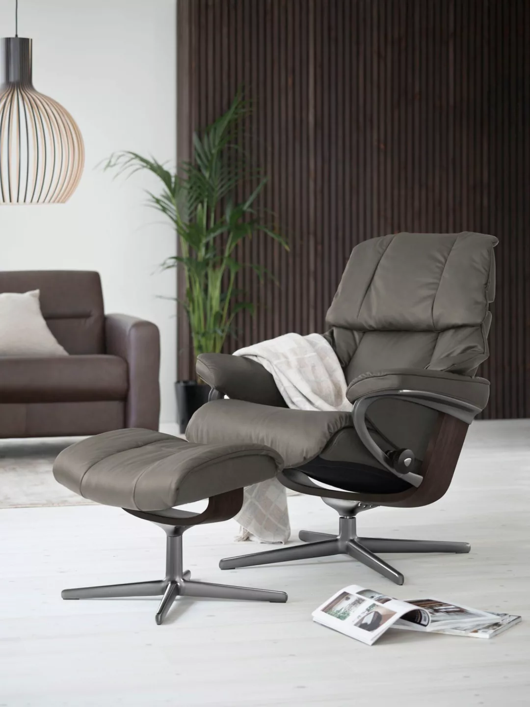 Stressless Relaxsessel "Reno", mit Cross Base, Größe S, M & L, Holzakzent W günstig online kaufen