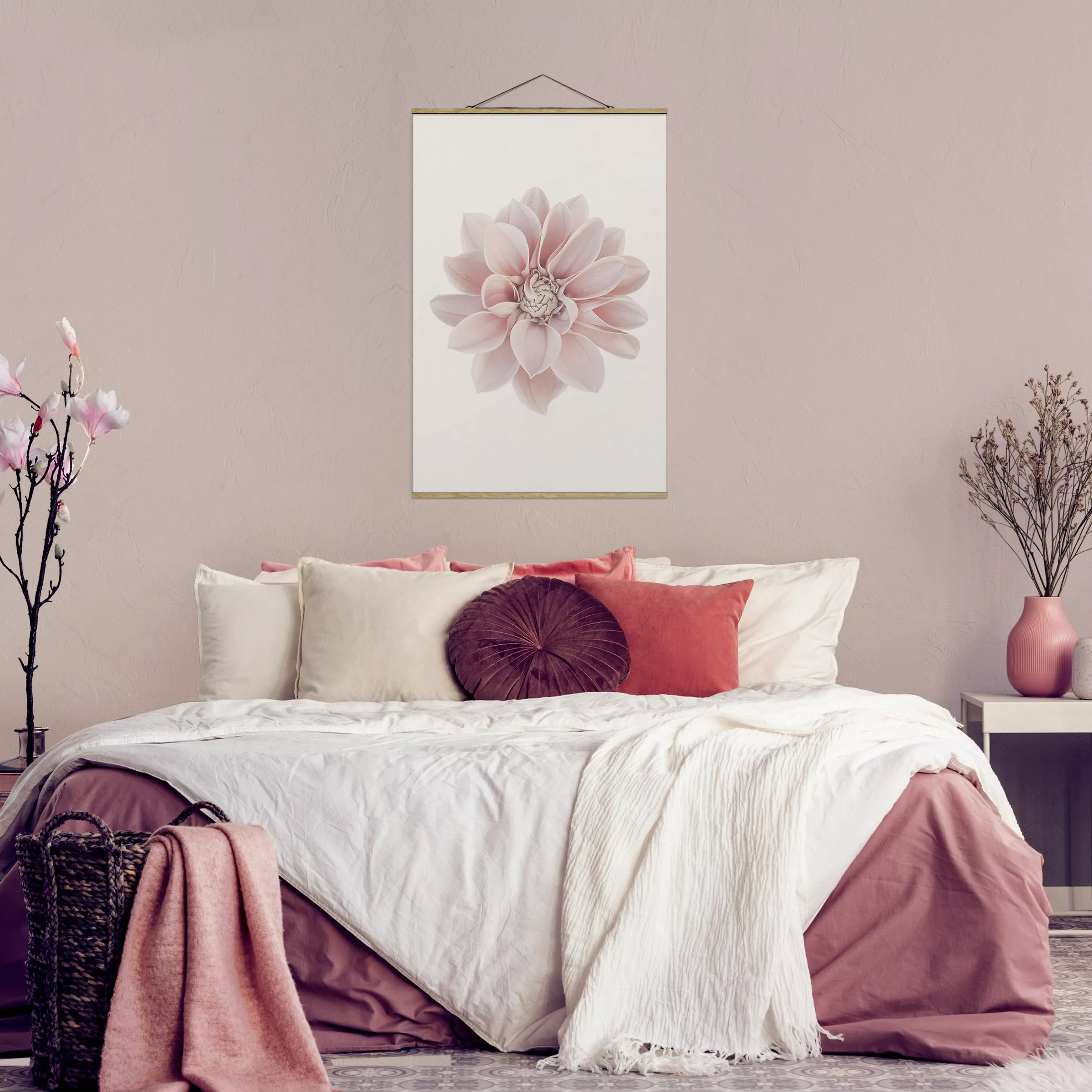 Stoffbild mit Posterleisten Dahlie Blume Pastell Weiß Rosa günstig online kaufen