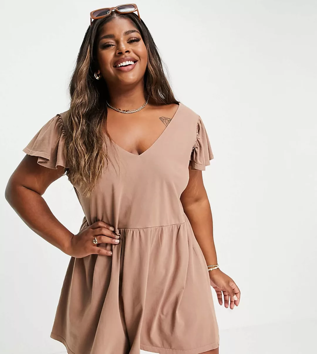 ASOS DESIGN Curve – Hänger-Playsuit mit Rüschenärmeln in Rostrot-Braun günstig online kaufen