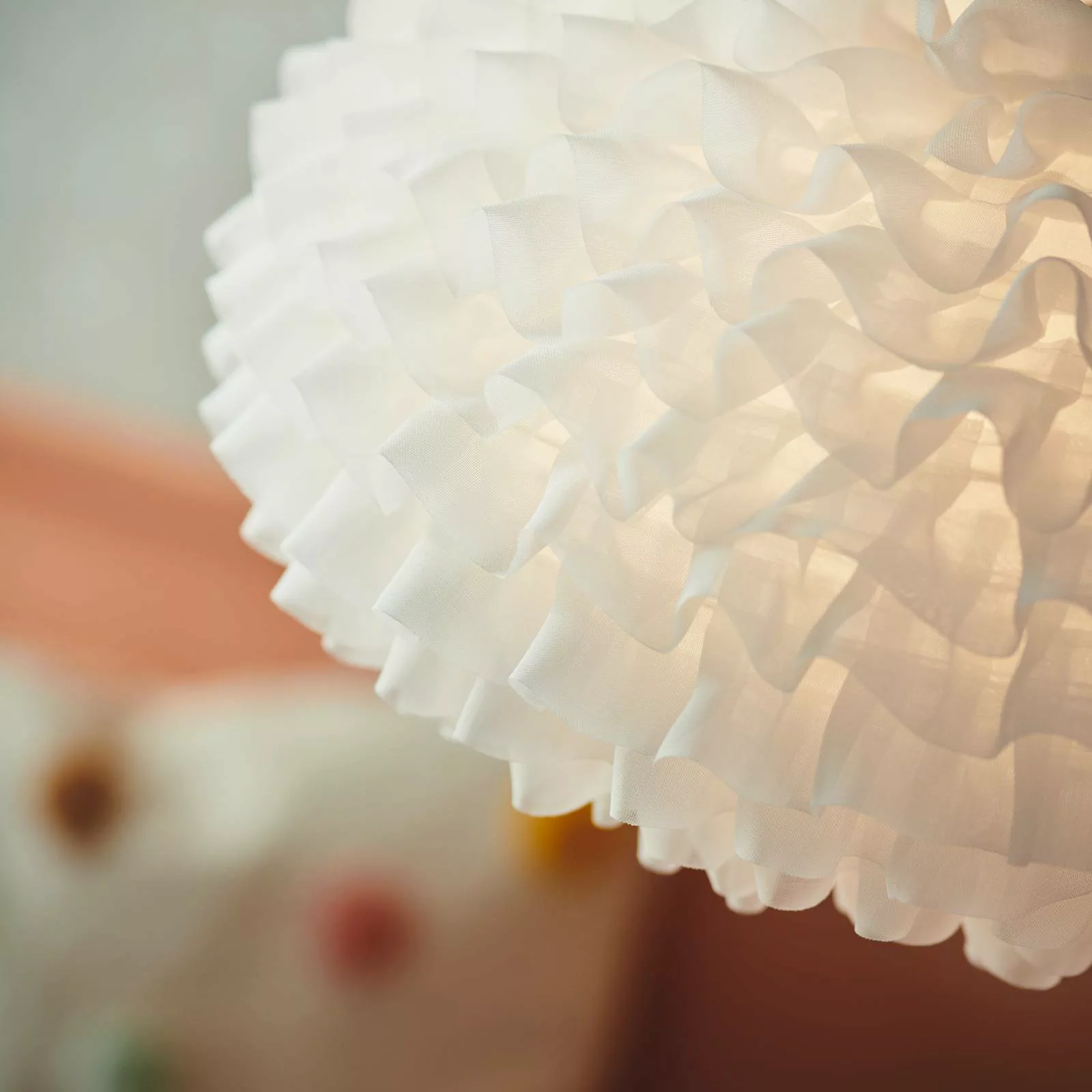 Lampenschirm Villo 30 mit Rüschen, weiß günstig online kaufen