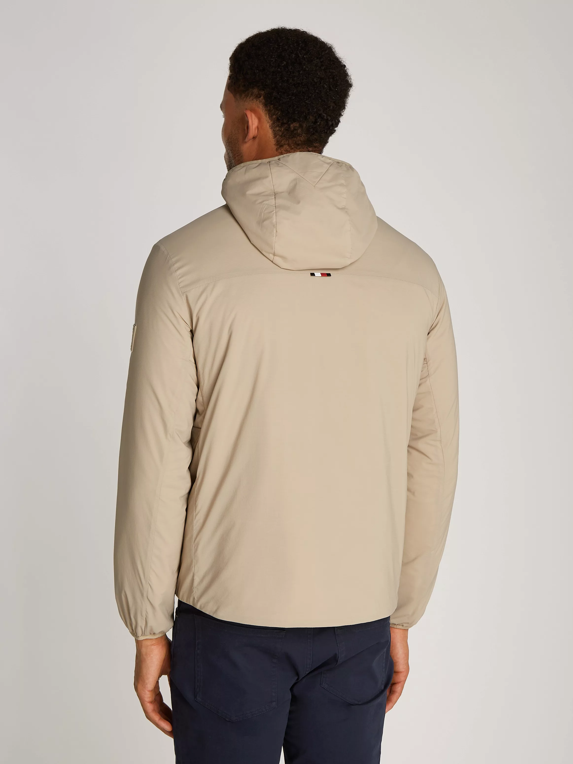 Tommy Hilfiger Kurzjacke "TECH PACKABLE HOODED JACKET", mit Kapuze, mit Log günstig online kaufen