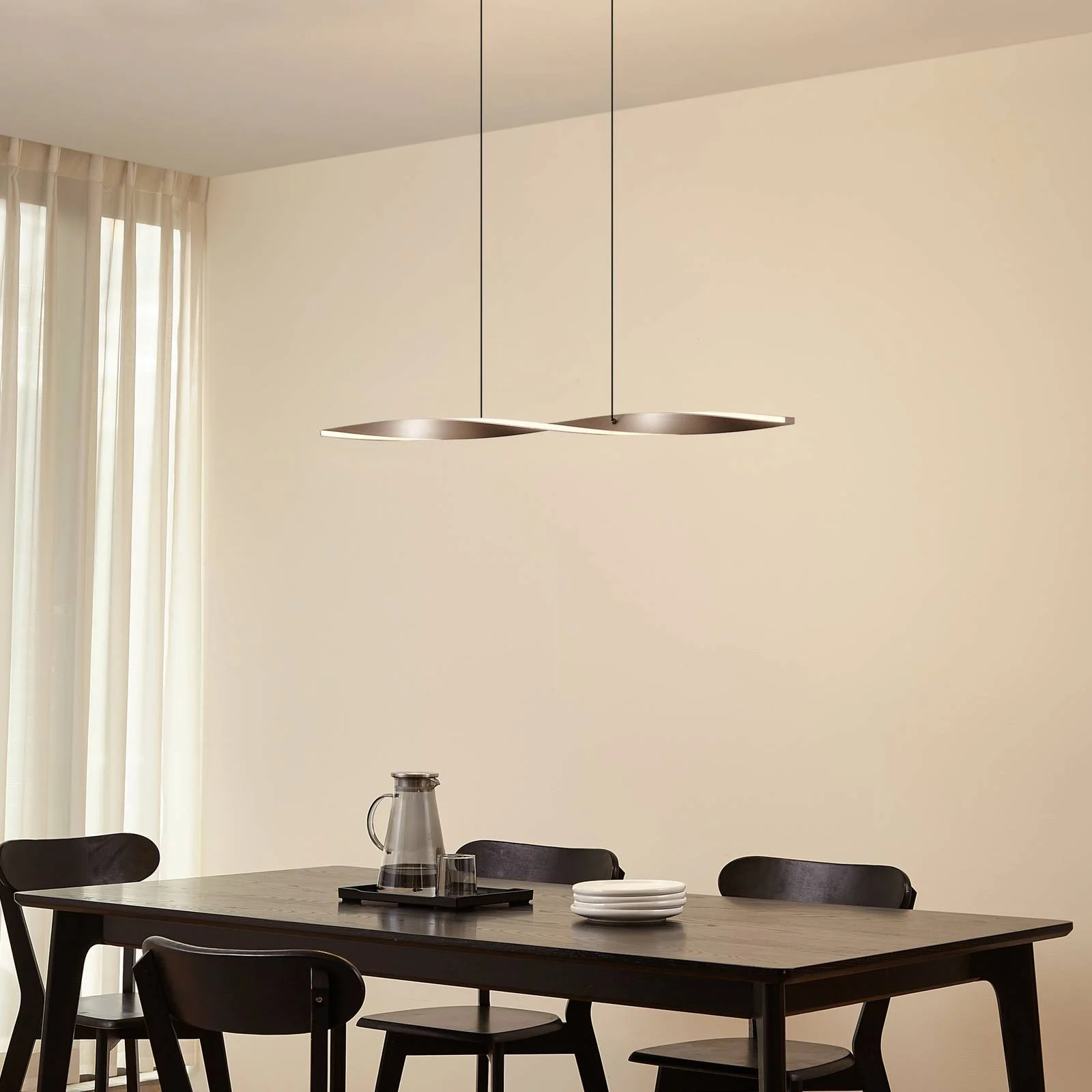 Lindby LED-Hängeleuchte Jaren, schwarz/braun, 100 cm, CCT günstig online kaufen