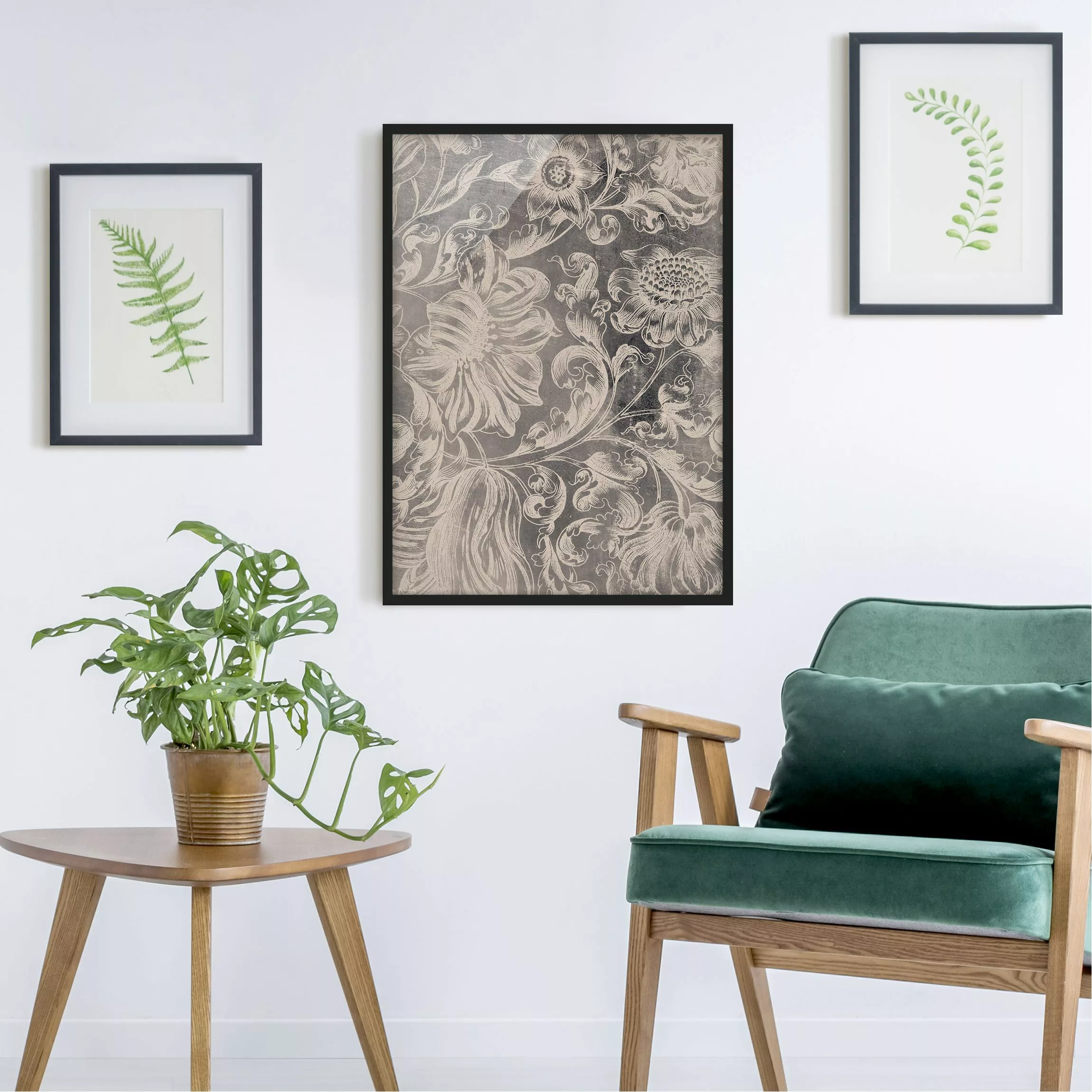 Bild mit Rahmen Kunstdruck - Hochformat Verblühtes Blumenornament II günstig online kaufen