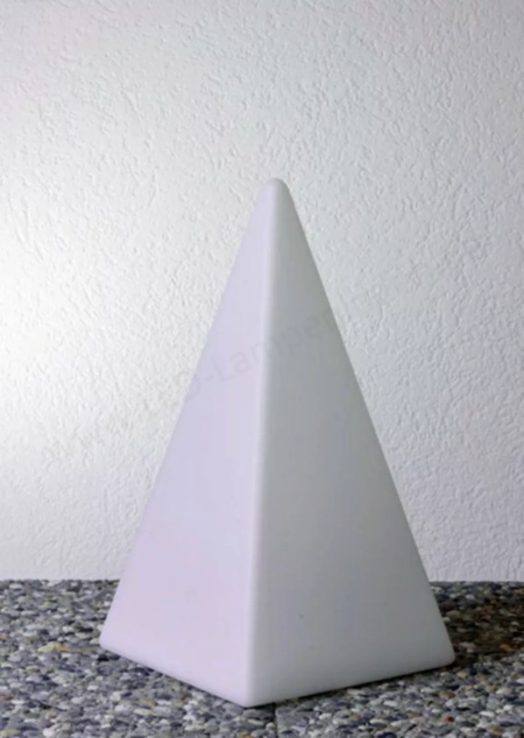 EPSTEIN-DESIGN Pyramide Bodenleuchte Weiß 54 cm günstig online kaufen