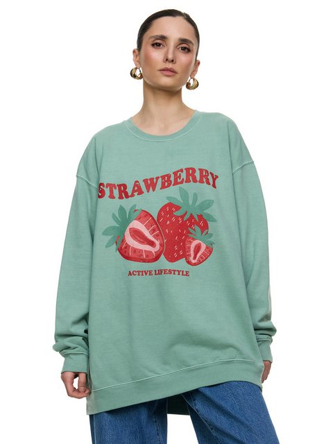 Worldclassca Sweatshirt Worldclassca Oversized Sweatshirt Print Steawberry günstig online kaufen