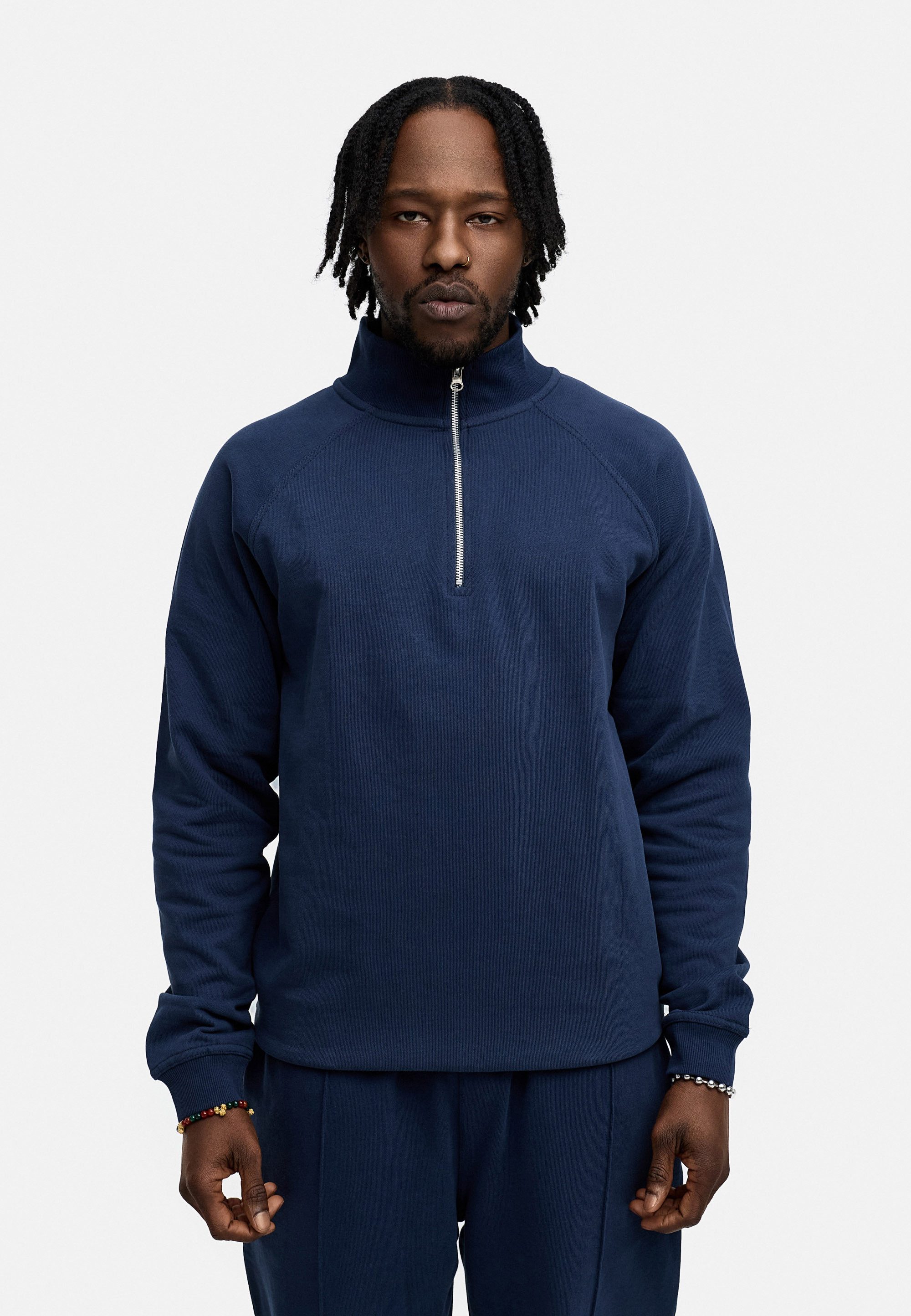 BEHYPE STUDIOS Sweatshirt IM OVERSIZE FIT, günstig online kaufen