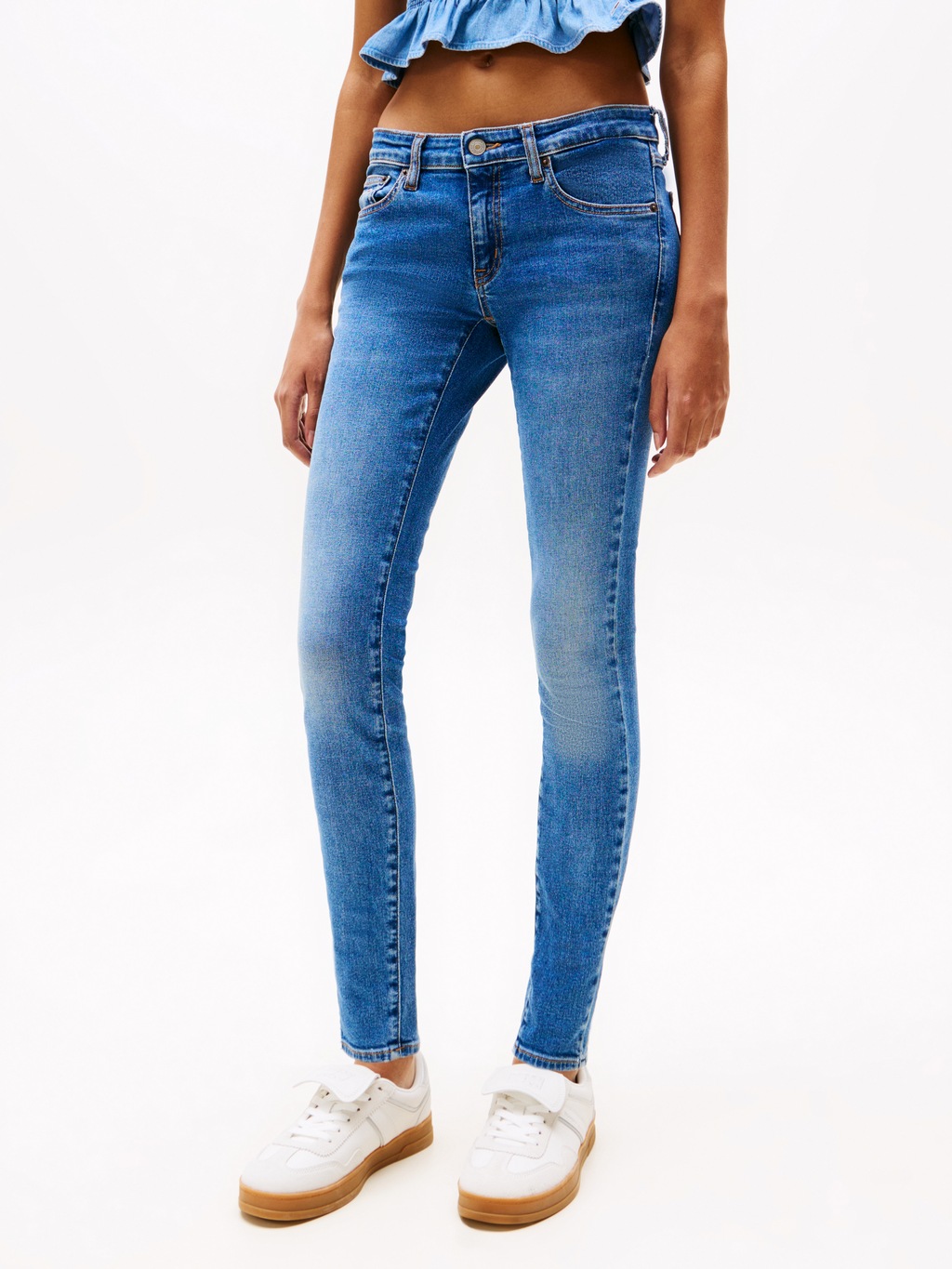 Tommy Jeans Skinny-fit-Jeans "SOPHIE LW SKN", mit Logo-Badge, in Knöchellän günstig online kaufen
