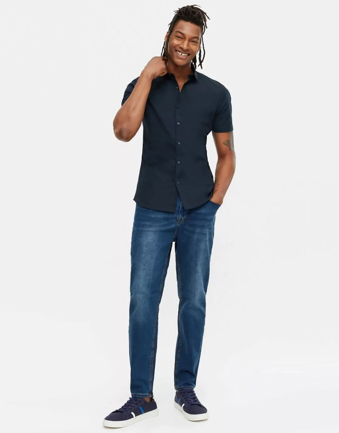 New Look – Karottenjeans in verwaschenem Mittelblau günstig online kaufen