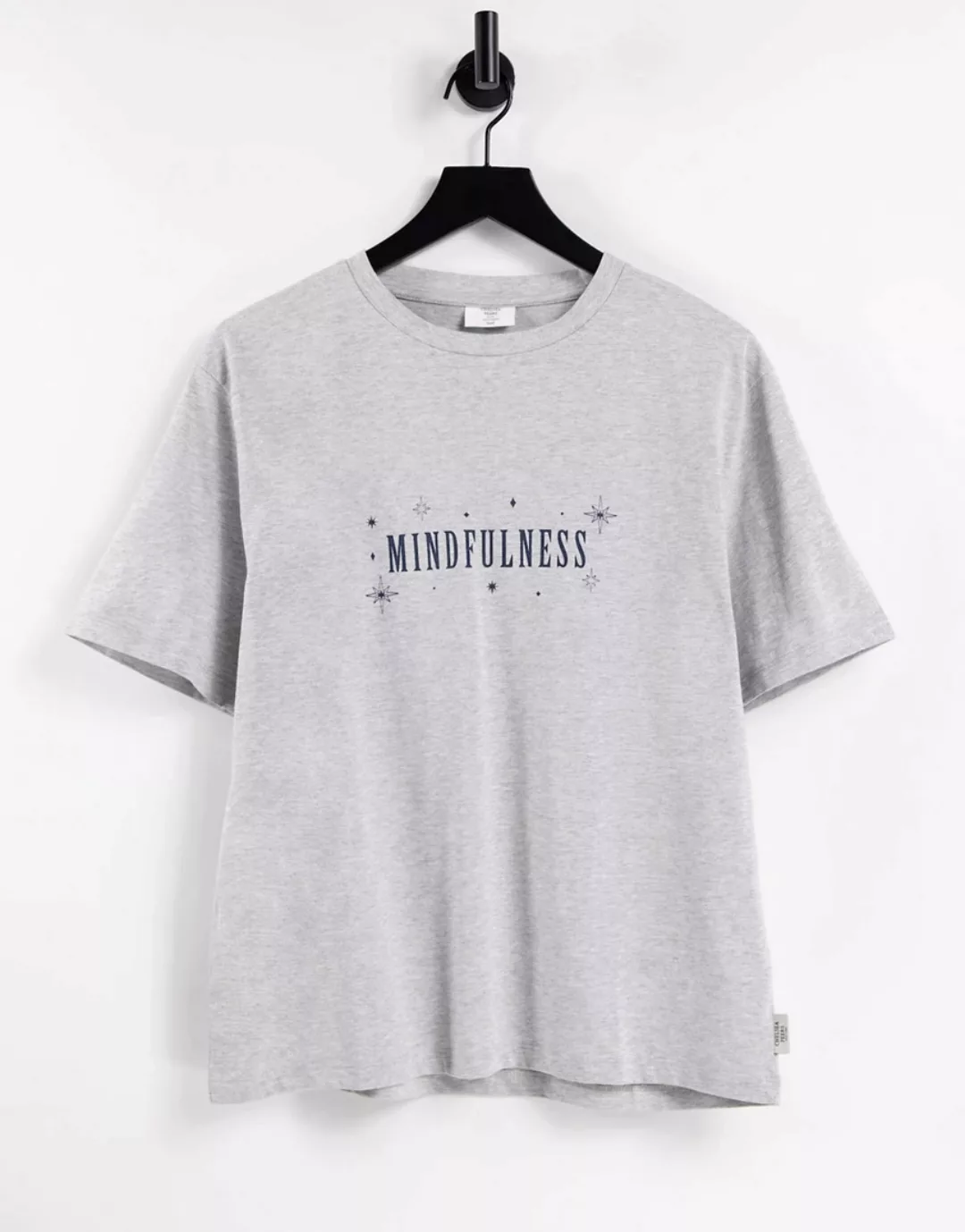 Chelsea Peers – Lounge-T-Shirt in Grau mit „Mindfulness“-Print günstig online kaufen