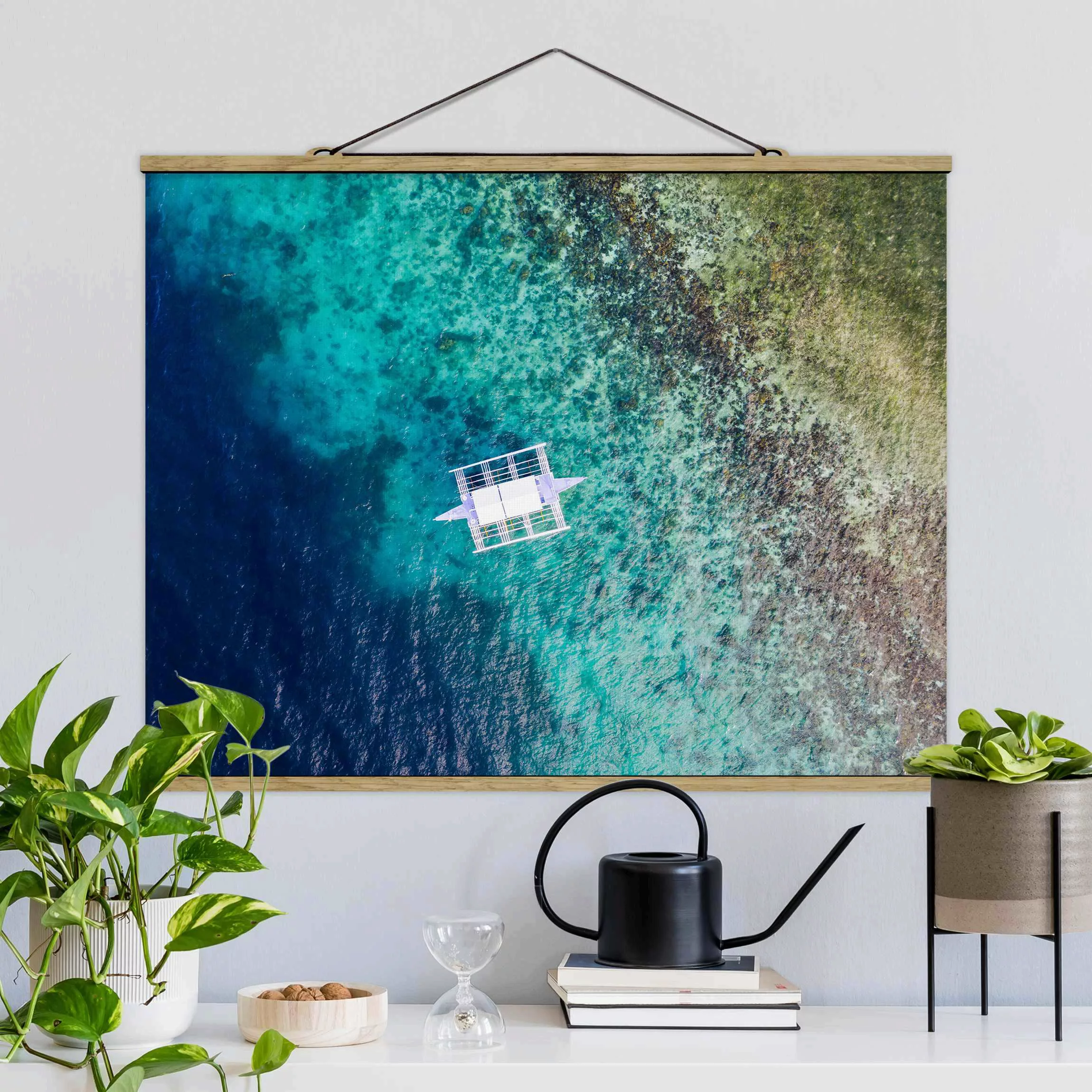 Stoffbild mit Posterleisten Boot auf dem Meer Draufsicht günstig online kaufen