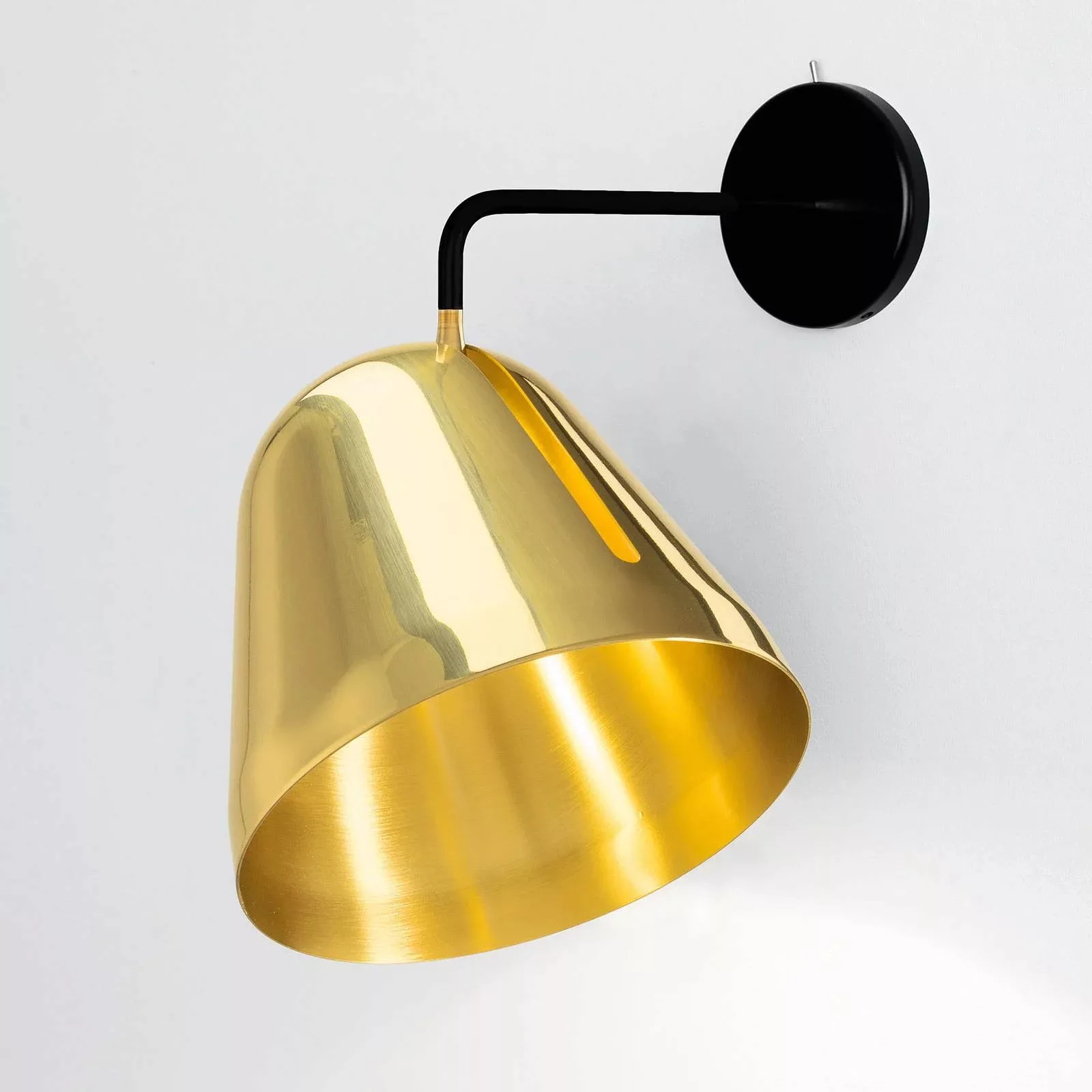 Nyta Tilt Wall Brass Wandleuchte, Wandanschluss günstig online kaufen