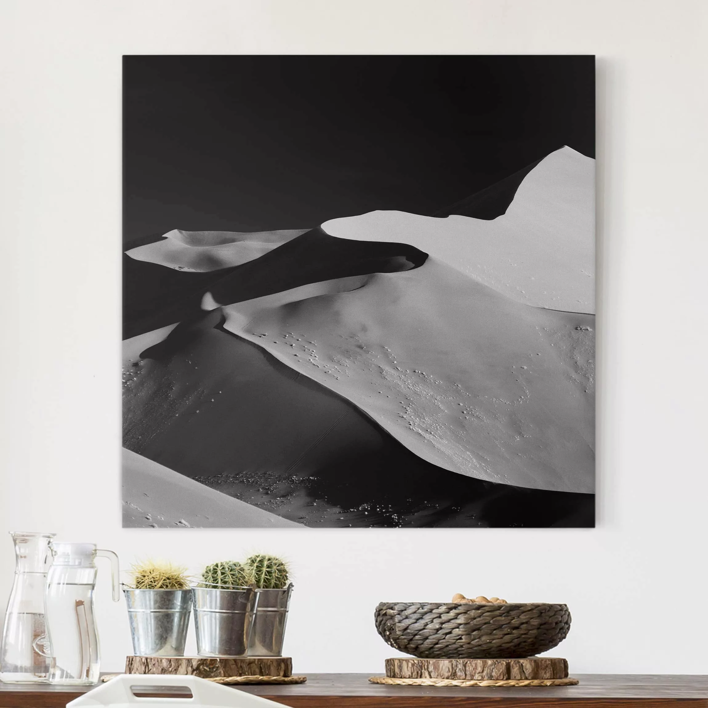 Leinwandbild Schwarz-Weiß - Quadrat Wüste - Abstrakte Dünen günstig online kaufen