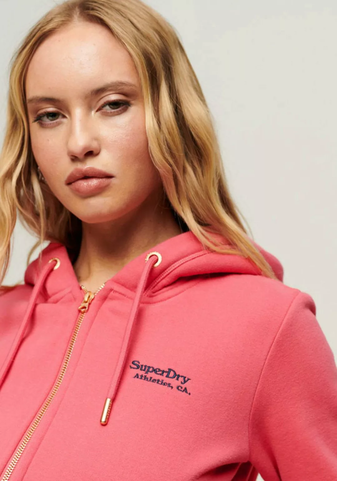 Superdry Kapuzensweatjacke "ESSENTIAL LOGO ZIP HOODIE", mit Logostickerei günstig online kaufen