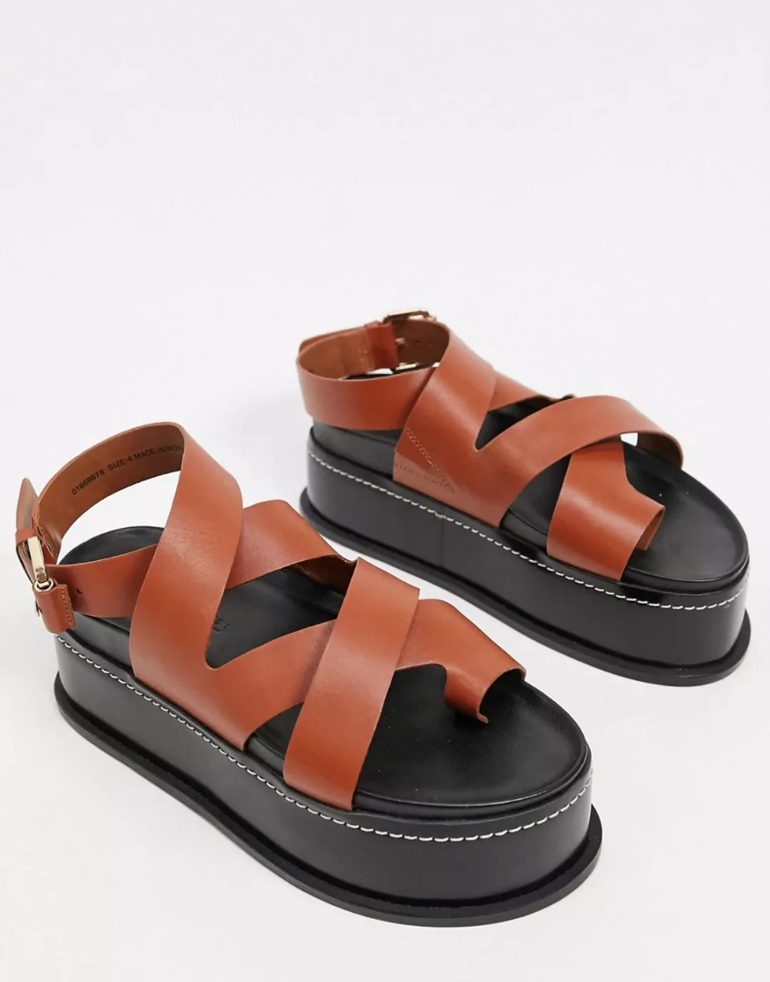 ASOS DESIGN – Fifi – Hochwertige Sandalen mit flacher Plateausohle in Hellb günstig online kaufen