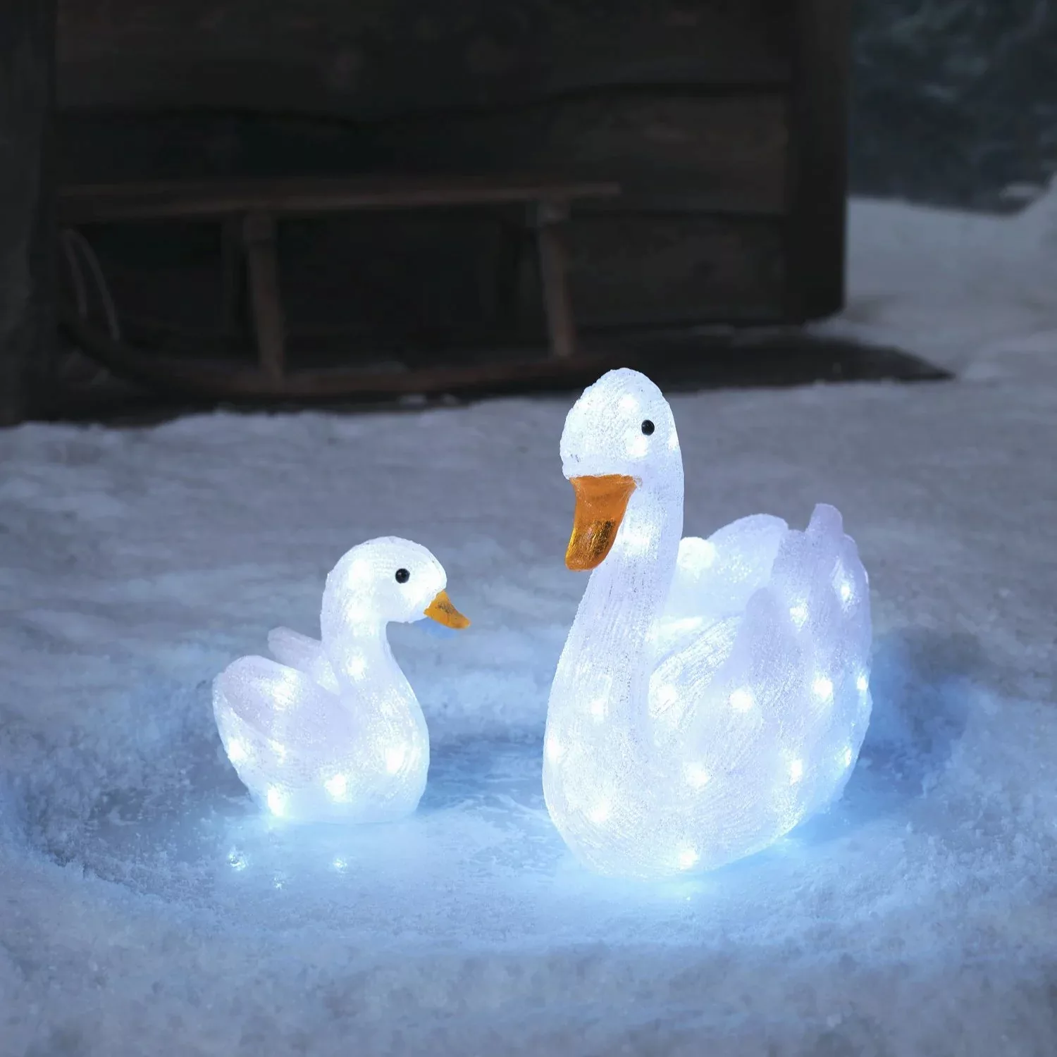 35cm LED Acryl Weihnachtsfigur Scarlett der Schwan günstig online kaufen