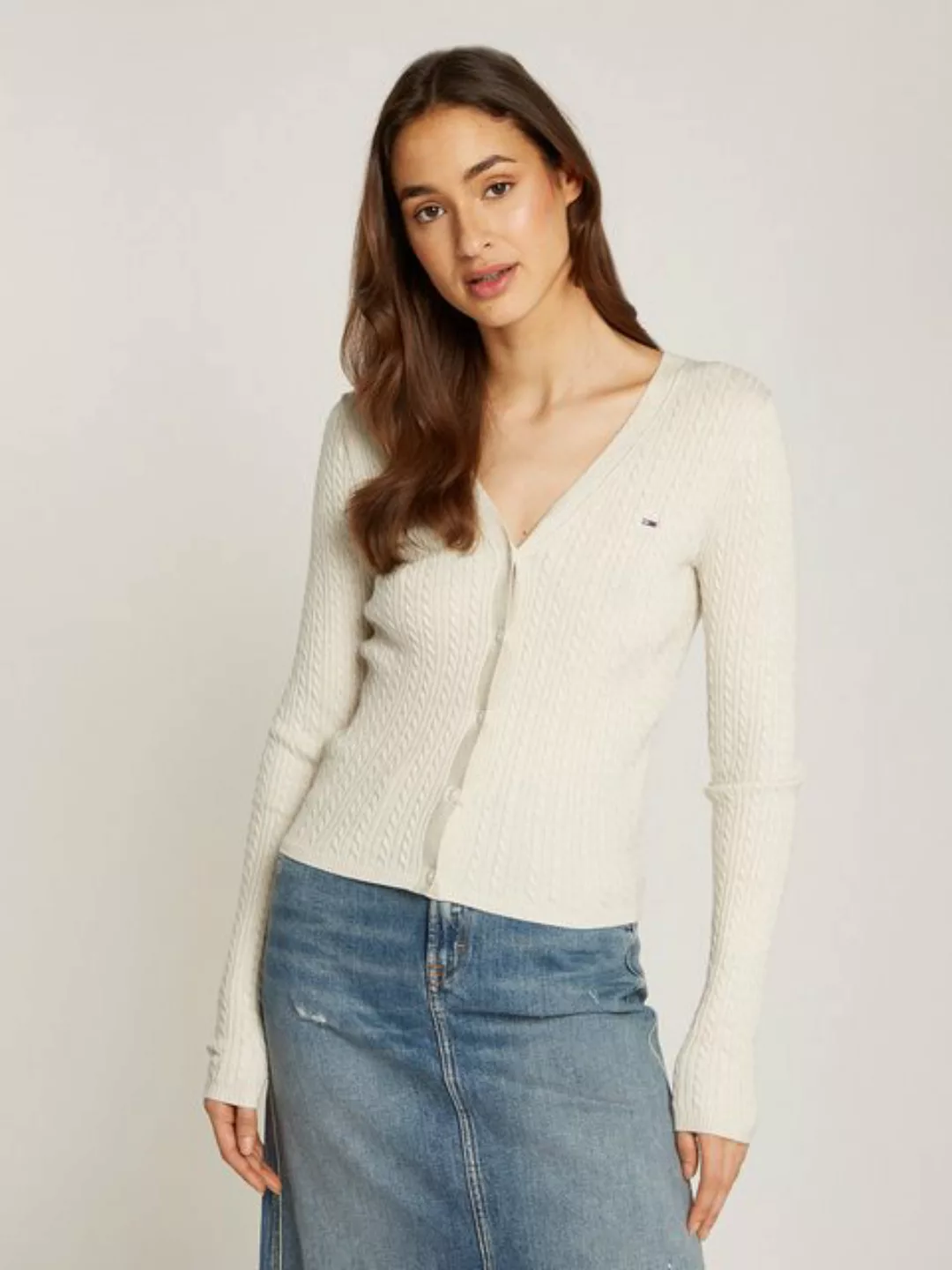 Tommy Jeans Strickjacke TJW CABLE ESSENTIAL CARDIGAN mit Zopfmuster, Logost günstig online kaufen