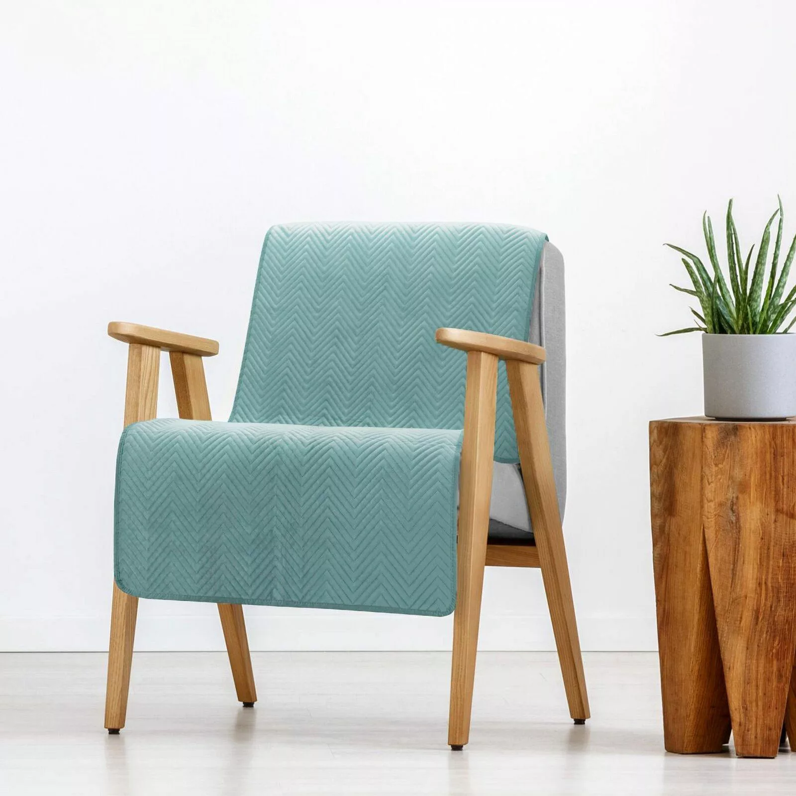 Eurofirany Bettüberwurf SOFIA, Elegante Tagesdecke Velvet günstig online kaufen