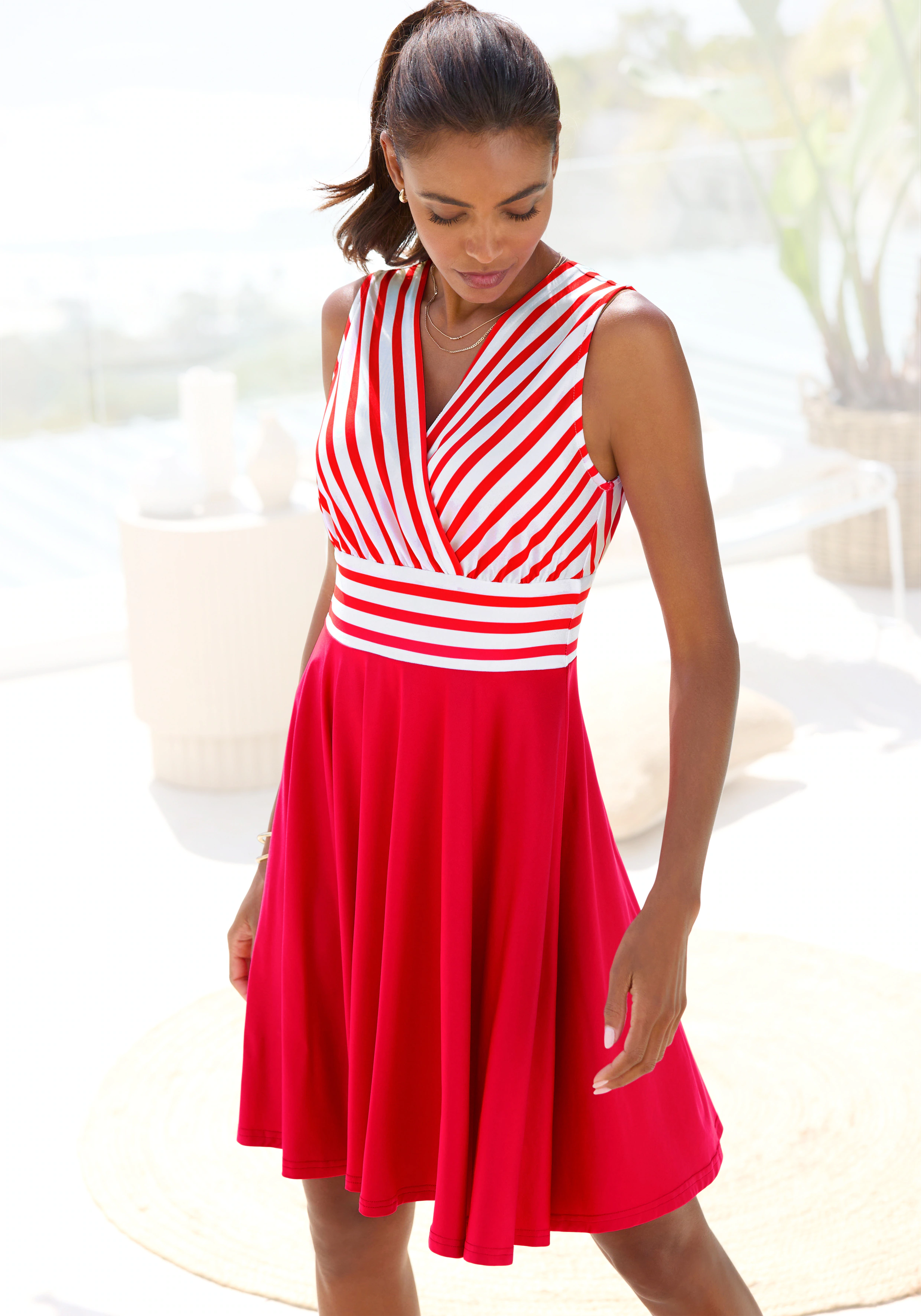 LASCANA Sommerkleid, in Wickeloptik, Strandkleid, maritim günstig online kaufen