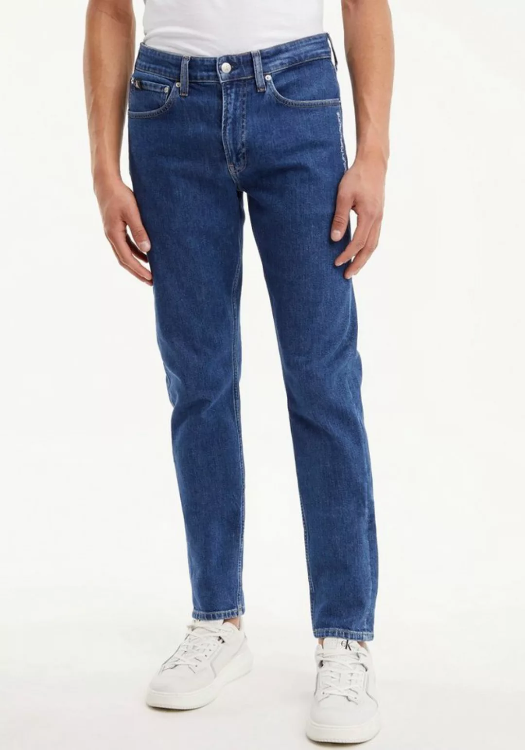 Calvin Klein Jeans Tapered-fit-Jeans SLIM TAPER mit Calvin Klein Leder-Badg günstig online kaufen