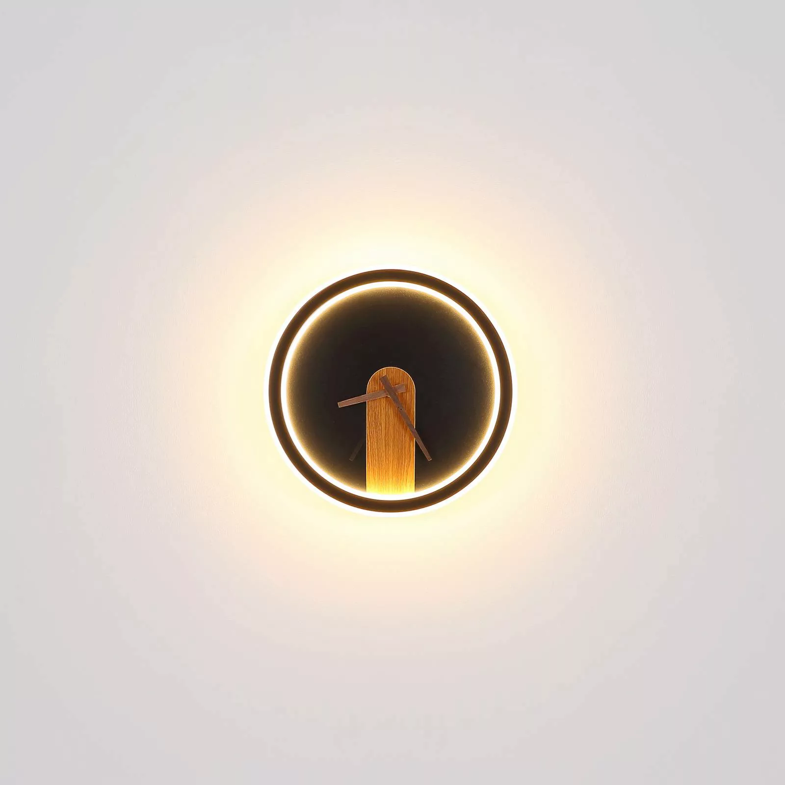 LED-Wandlampe Sussy mit Uhr schwarz/holz dunkel günstig online kaufen