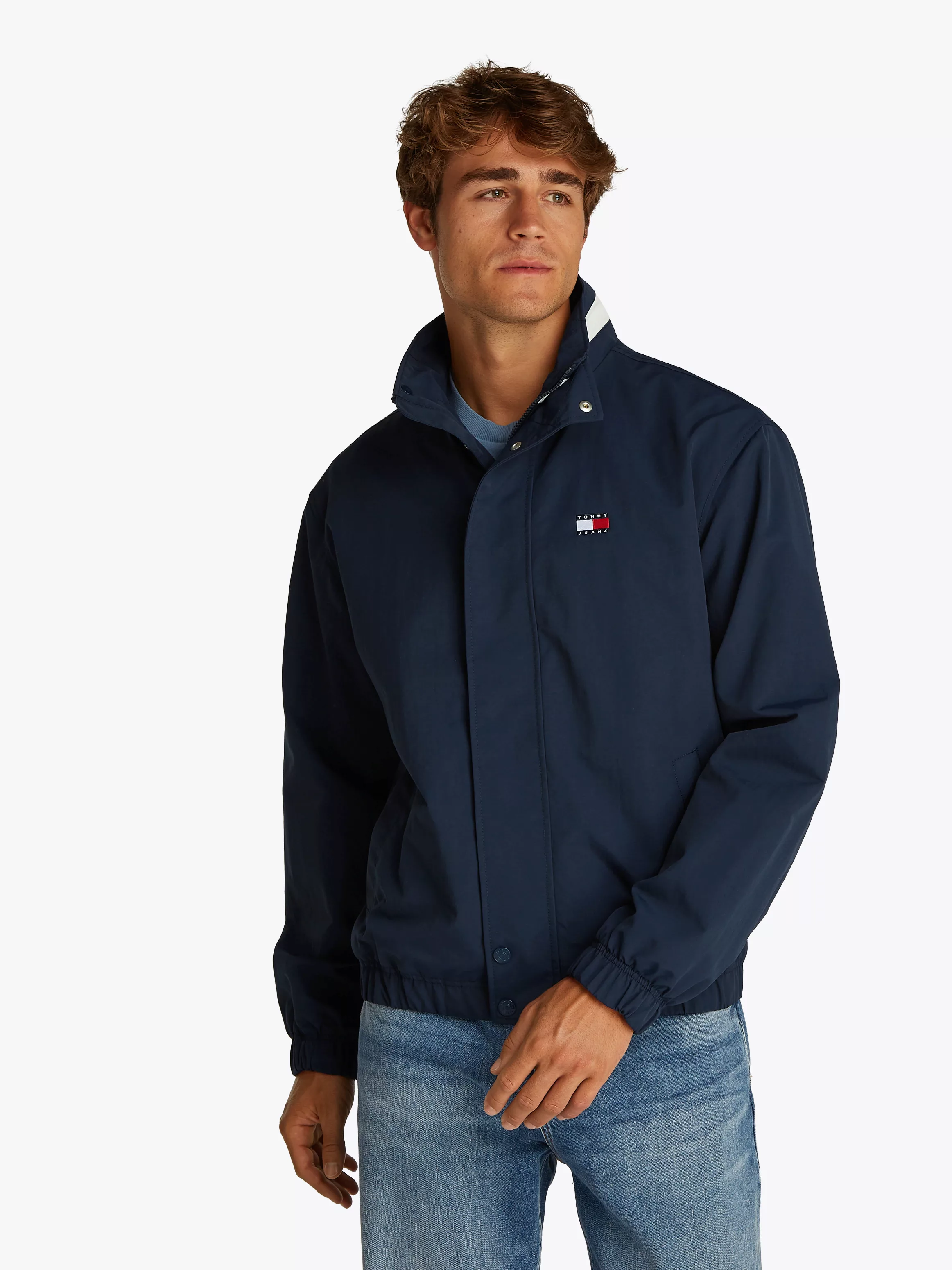 Tommy Jeans Allwetterjacke "TJM DNA COLLAR ESS JACKET", ohne Kapuze, Mit Ru günstig online kaufen