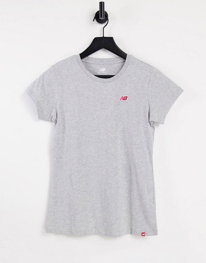 New Balance – Graues T-Shirt mit kleinem Logo günstig online kaufen