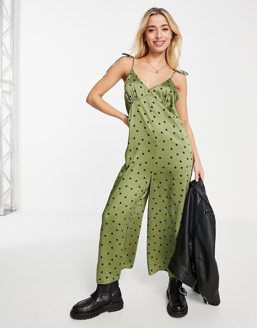 ASOS DESIGN – Jumpsuit aus Satin im Stil der 90er-Jahre in Khaki mit Punkte günstig online kaufen