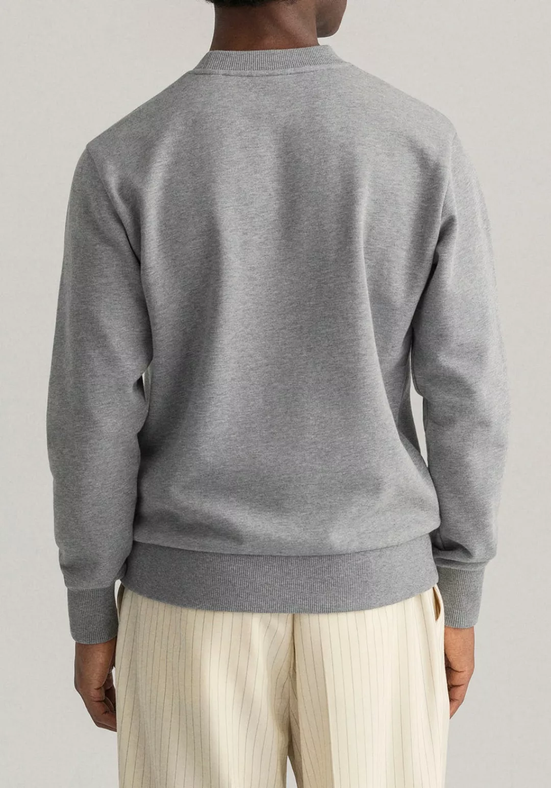 Gant Sweatshirt "D1. TONAL ARCHIVE SHIELD C-NECK", mit Logostickerei auf de günstig online kaufen