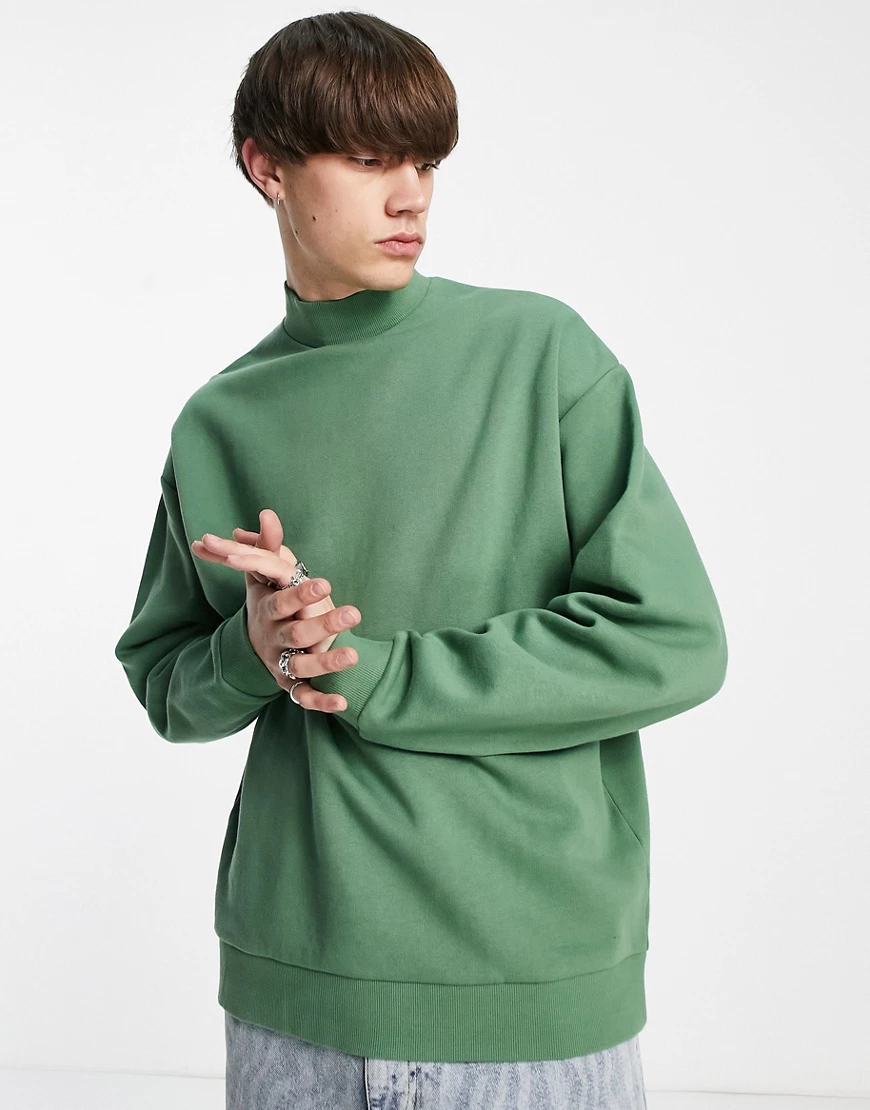 ASOS DESIGN – Overize-Sweatshirt in Grün mit Rollkragen günstig online kaufen