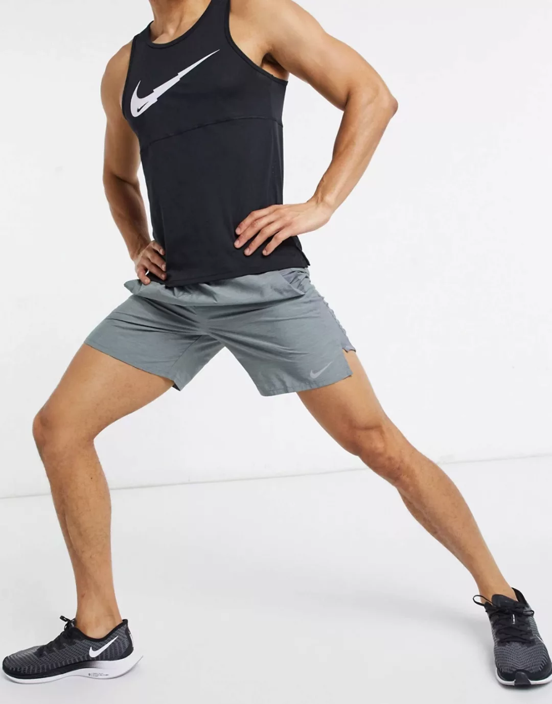 Nike Running – Challenger – Graue Shorts, 7 Zoll günstig online kaufen