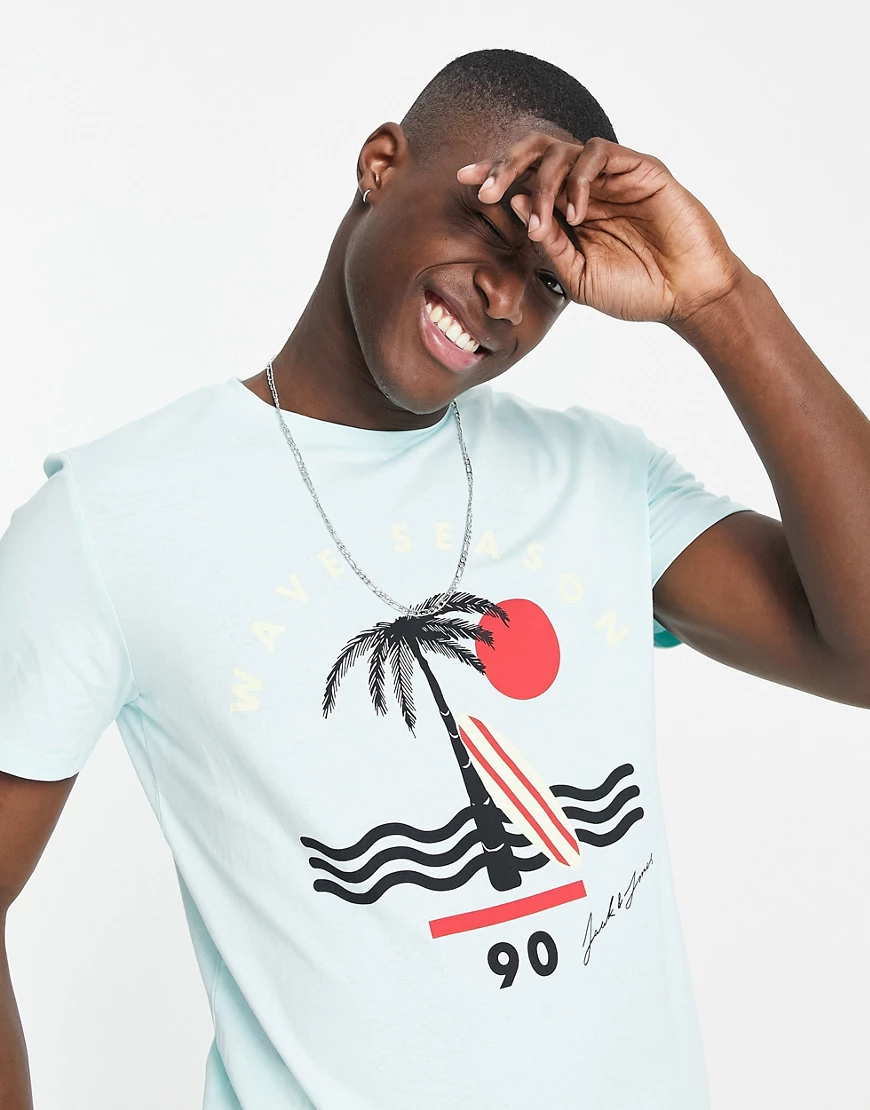 Jack & Jones – T-Shirt in Aquablau mit abstraktem Strandprint günstig online kaufen