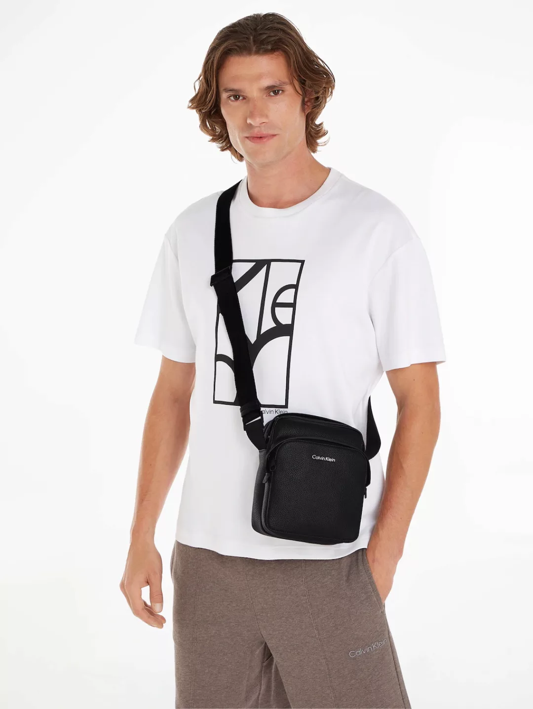 Calvin Klein Mini Bag "CK MUST REPORTER S", Herren Schultertasche Recycelte günstig online kaufen