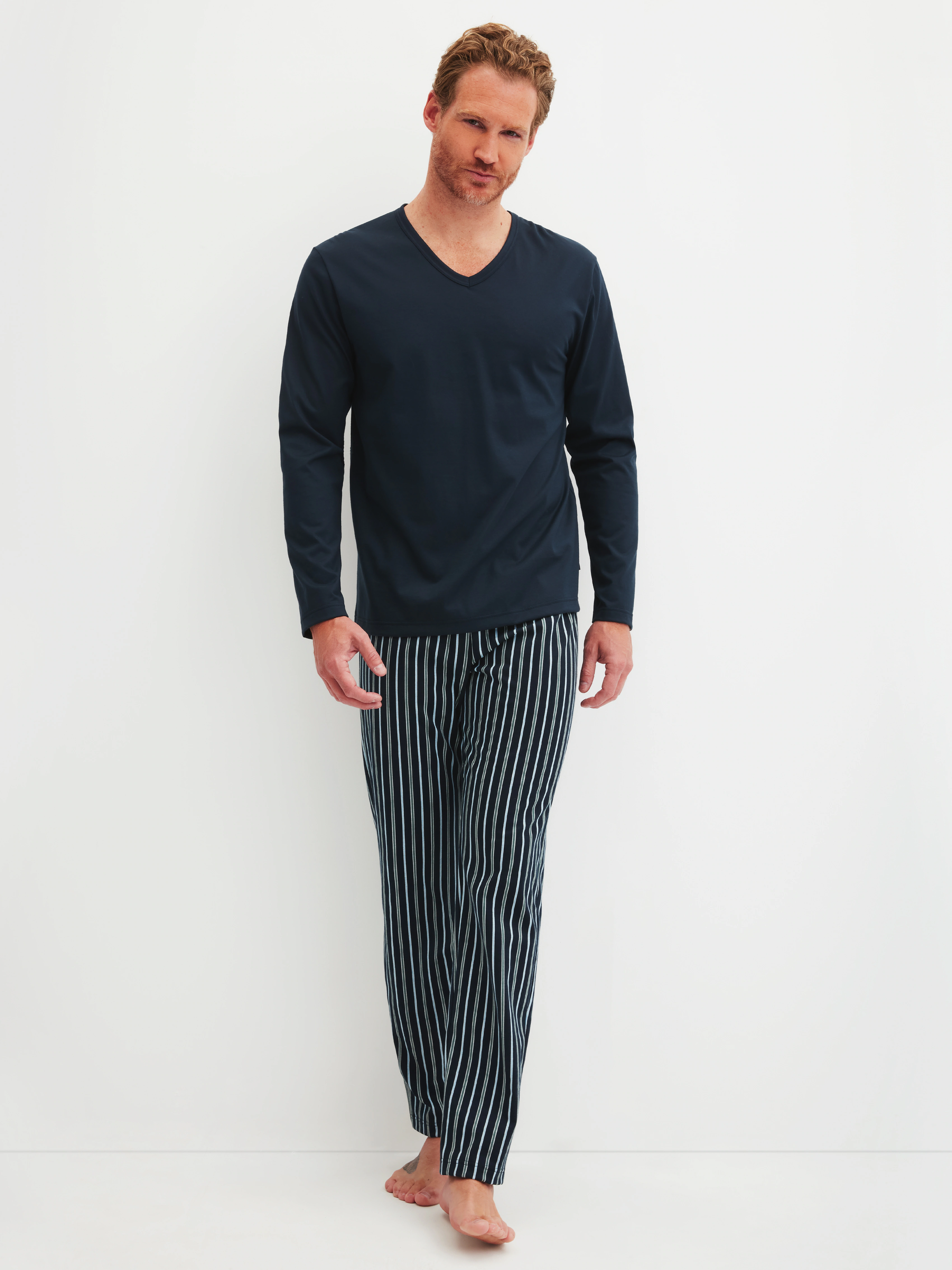 CALIDA Schlafanzug "Cotton Special", (2 tlg.), Langarm, V-Ausschnitt, Comfo günstig online kaufen