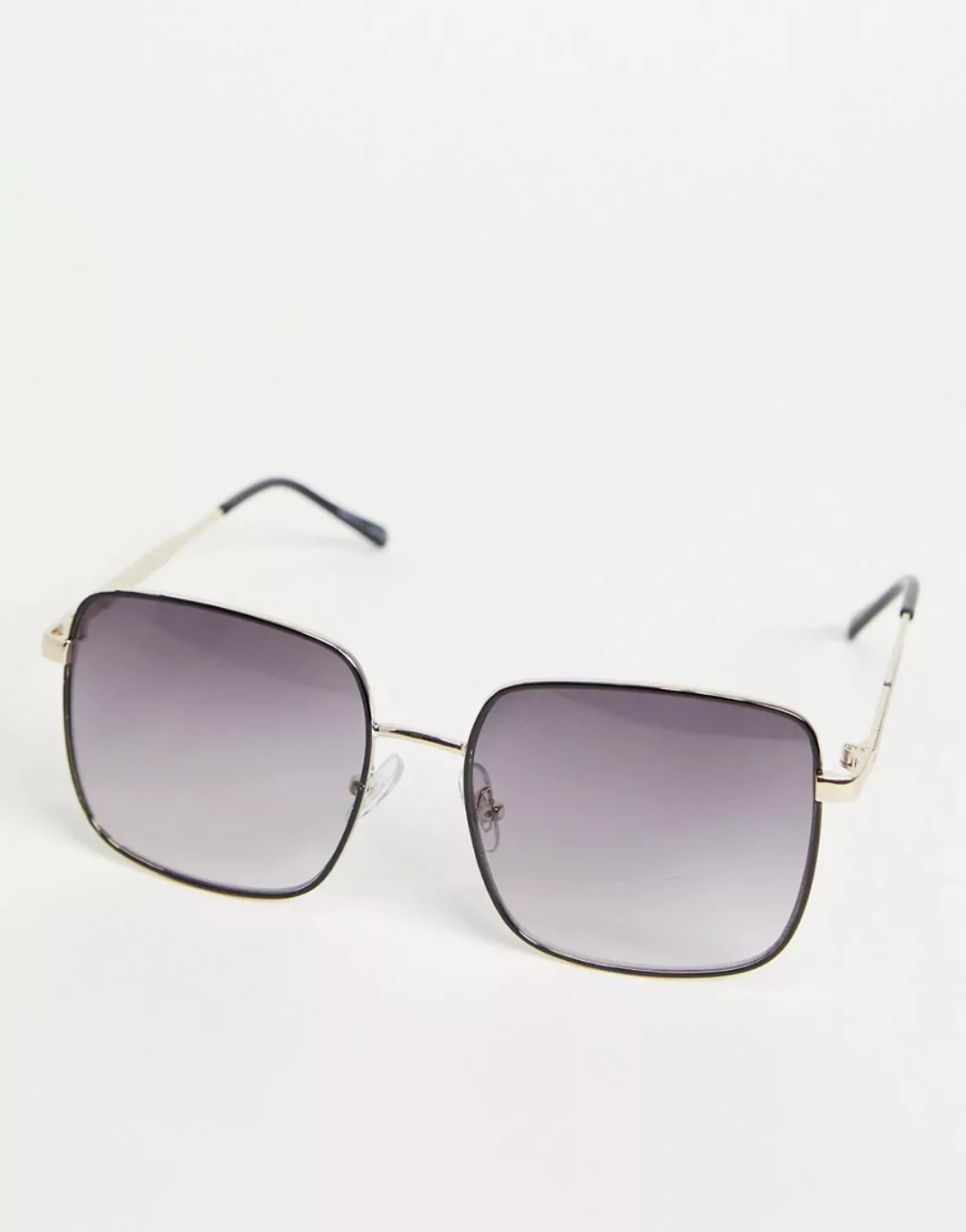 Monki – Chleo – Oversize-Sonnenbrille mit Drahtgestell in Schwarz günstig online kaufen