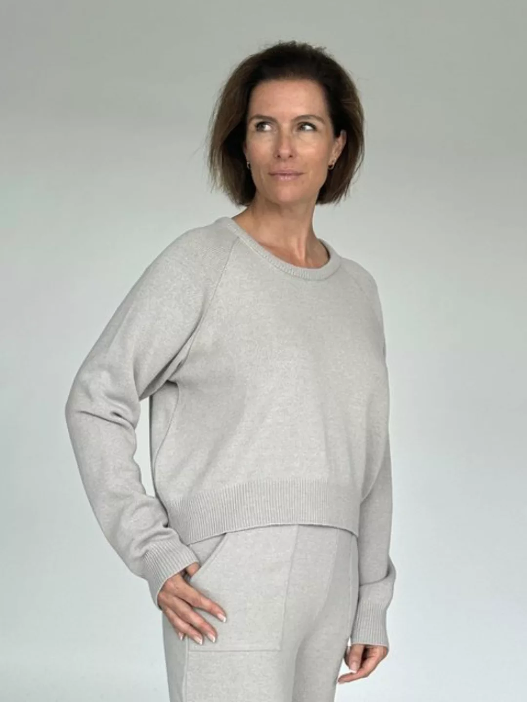 Zuckerwatte Rundhalspullover modisch kurze Form aus Merino Cashmere Mix günstig online kaufen