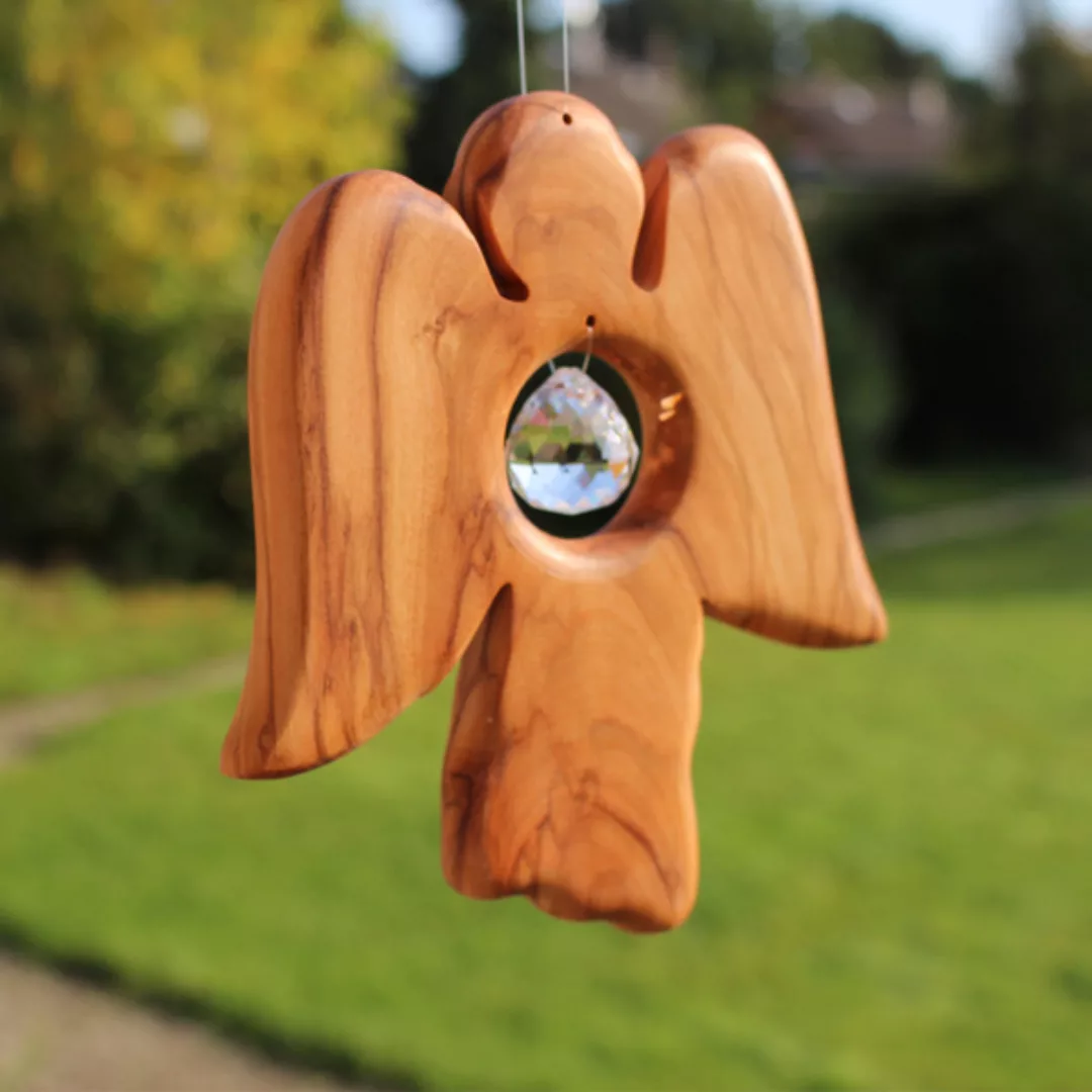 Fensterdeko Engel Aus Holz Mit Bleikristall günstig online kaufen