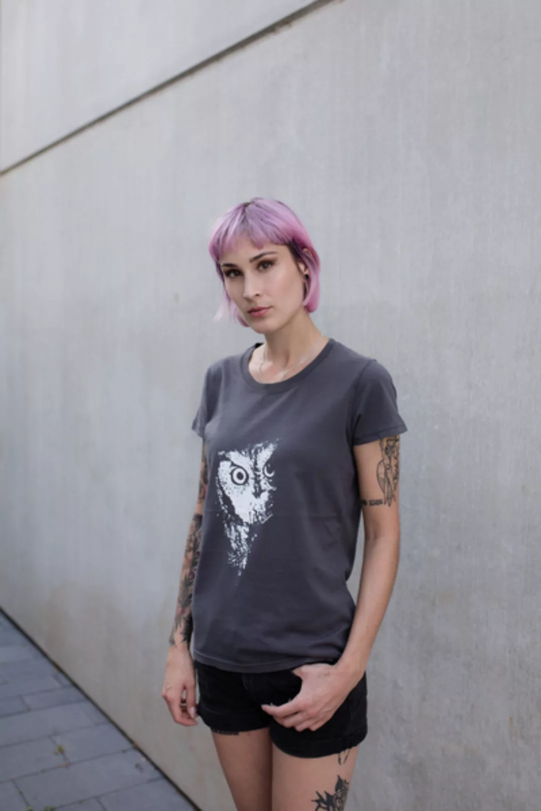 Frauen T-shirt Eule Aus Biobaumwolle Made In Portugal Dunkelgrau günstig online kaufen